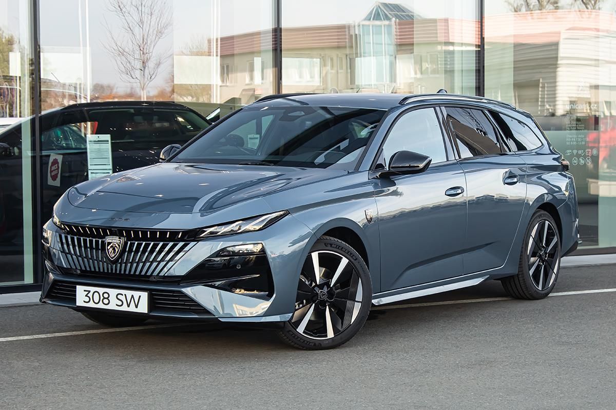 Peugeot 308, ë-GT 115 kW/157k 58kWh  SW