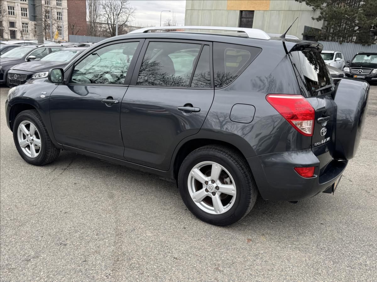 Toyota Rav4, 2,2 NOVÁ SPOJKA + 1.majitel !! - fotka 6