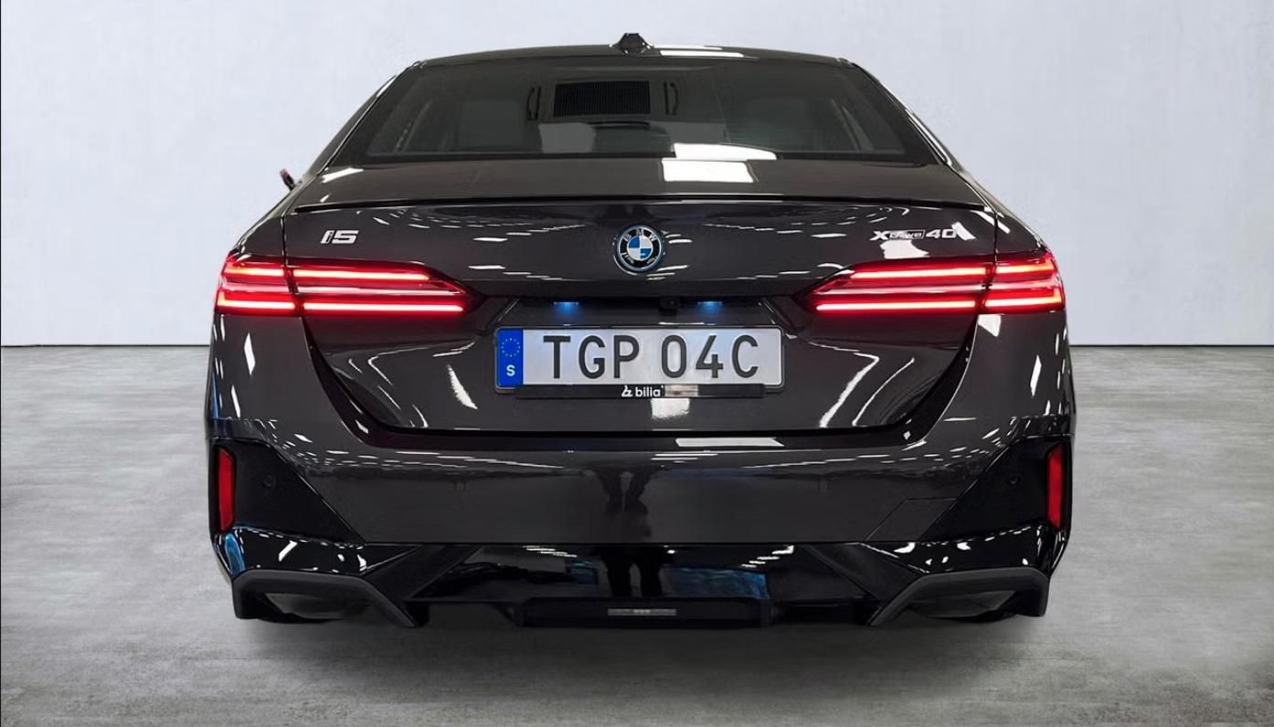 BMW i5, xDrive40 M-Sport Kam Ambient - fotka 4