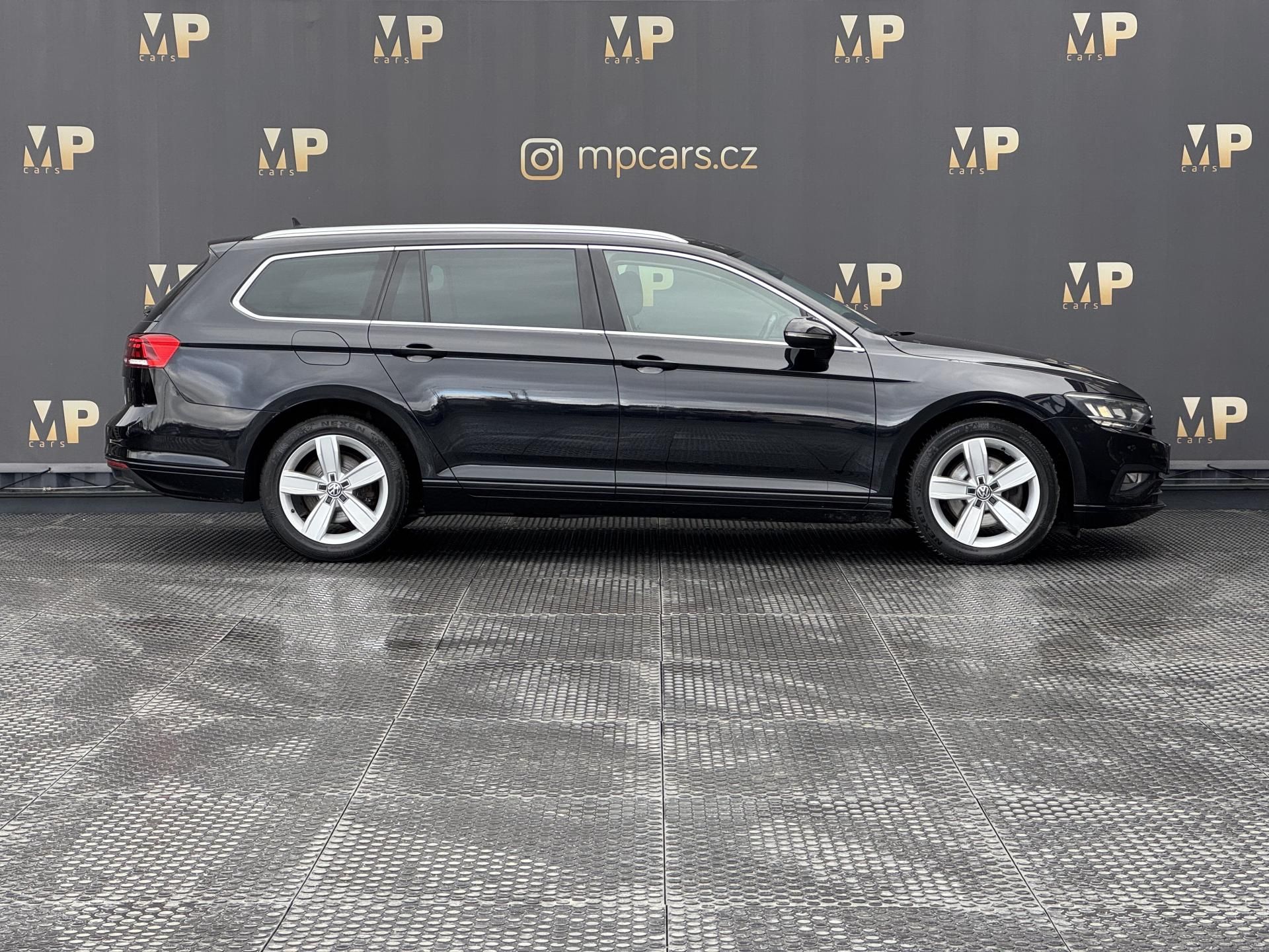 Volkswagen Passat, 2.0TDi 140kW DSG Business, ACC - fotka 4