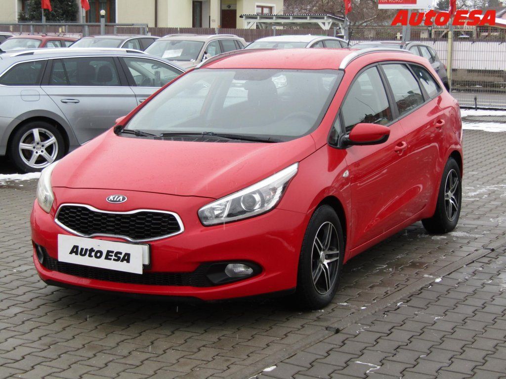 Kia Cee´d, 1.4 CRDi - fotka 3