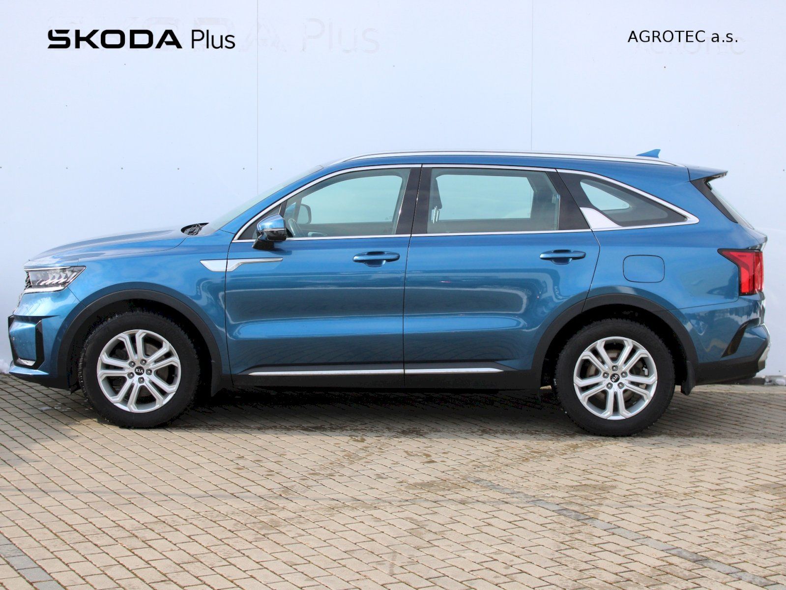 Kia Sorento, 2.2 CRDi SCR 4x2 8DCT Comfort - fotka 3