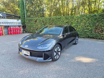 RWD 77kWh Style Premium