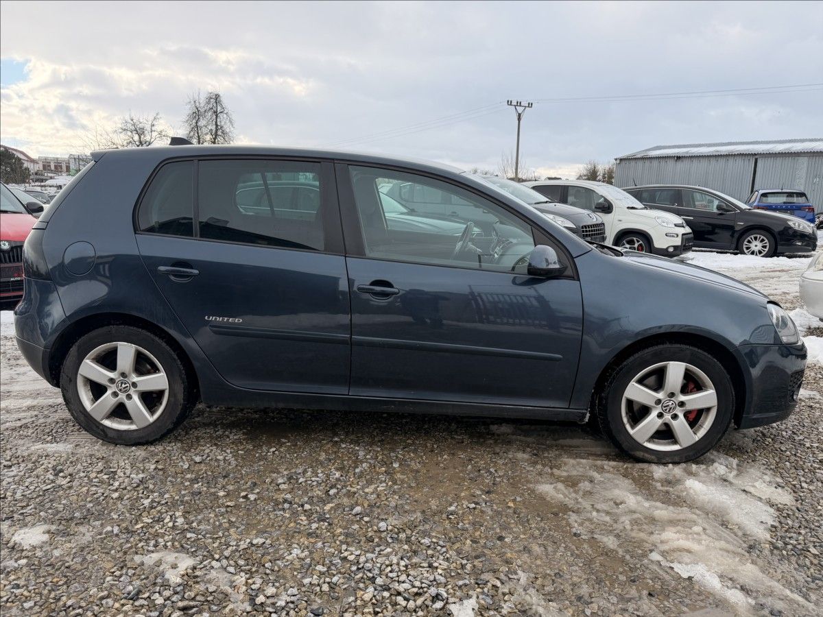 Volkswagen Golf, 1,4 TSI DIGIKLIMA 6KVALT - fotka 4