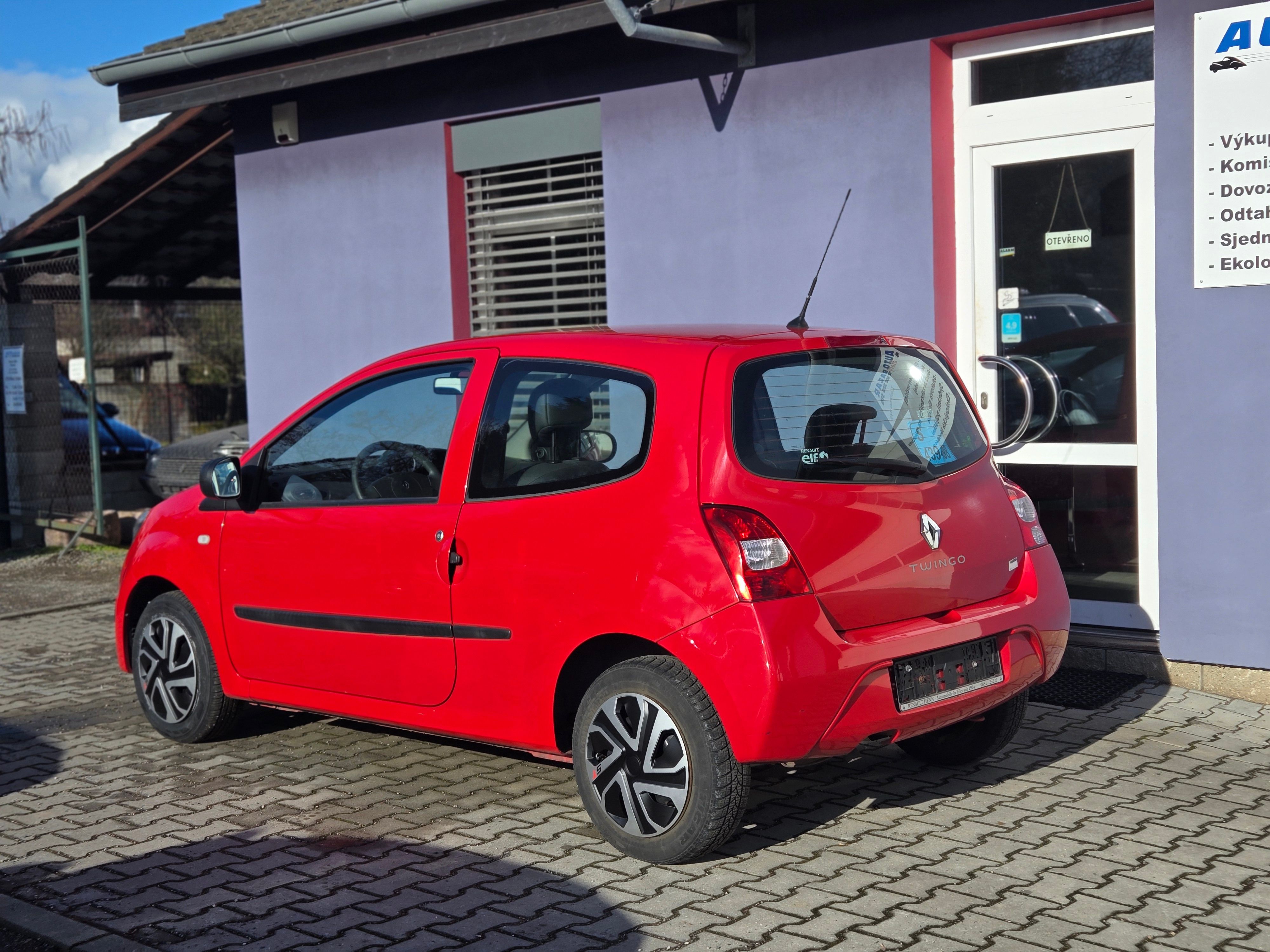 Renault Twingo, Nová STK,rozvody,olej,pneu - fotka 3