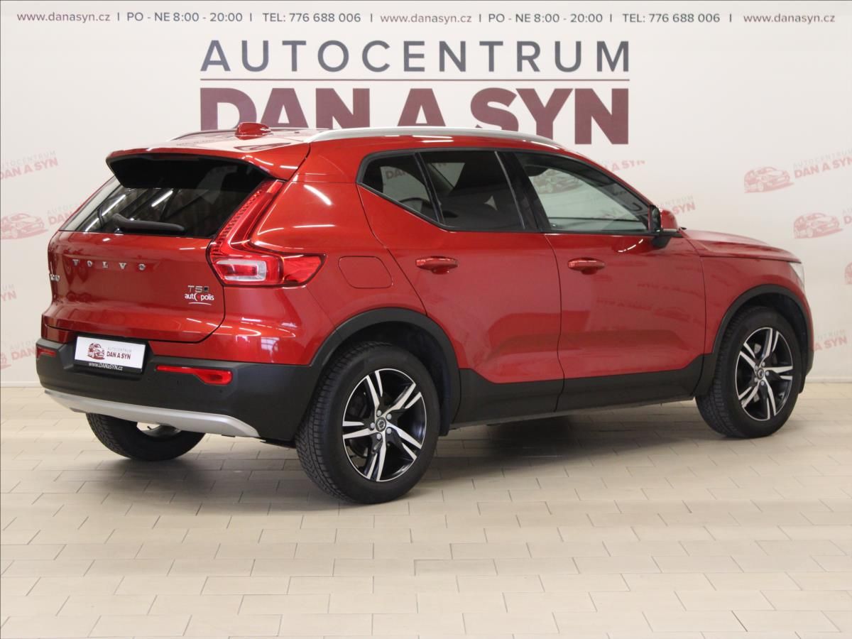 Volvo XC40, 2,0 T5 182KW AWD ZÁNOVNÍ - fotka 4