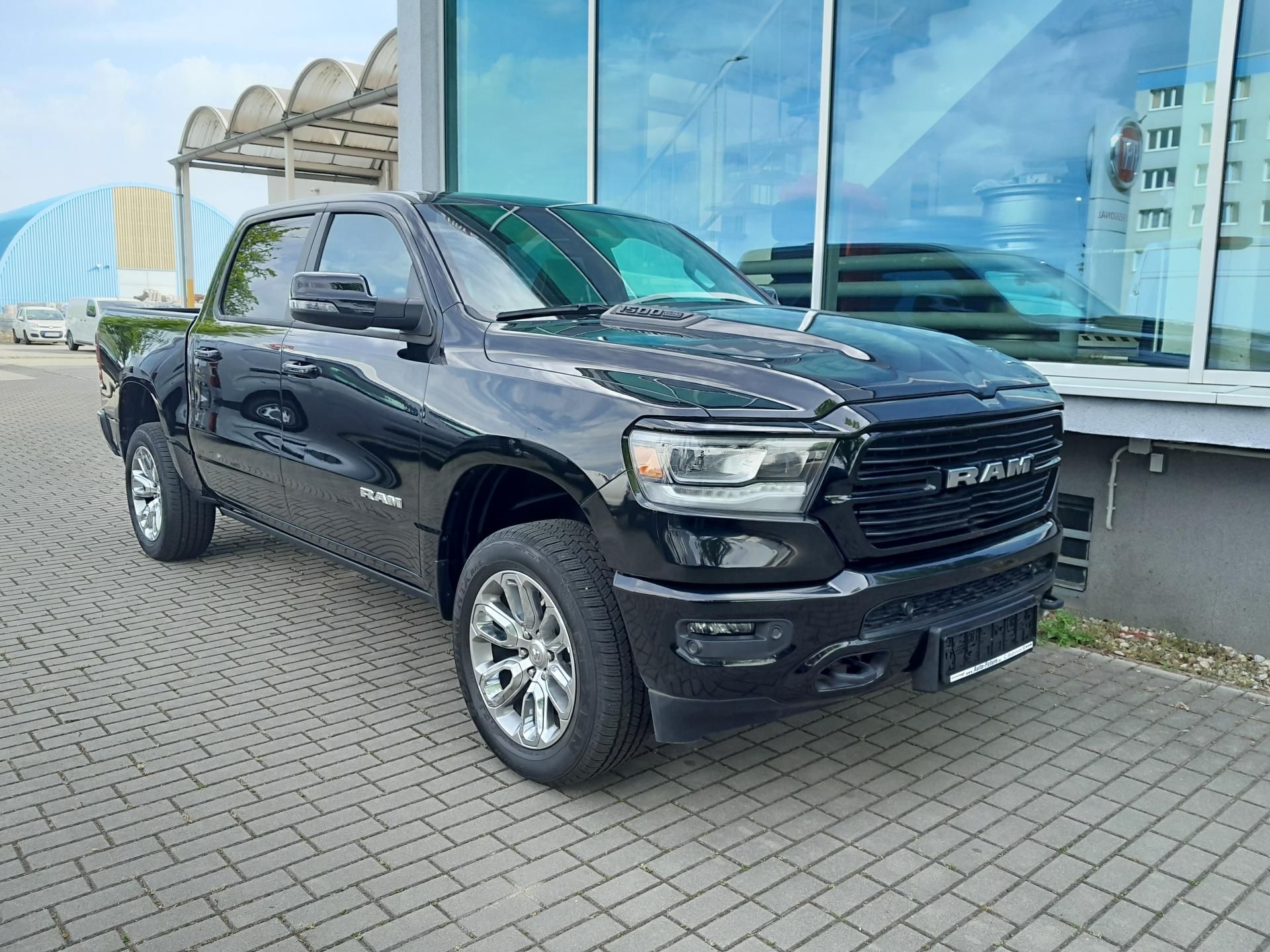 Dodge Ram, 1500, 5.7 V8  Laramie