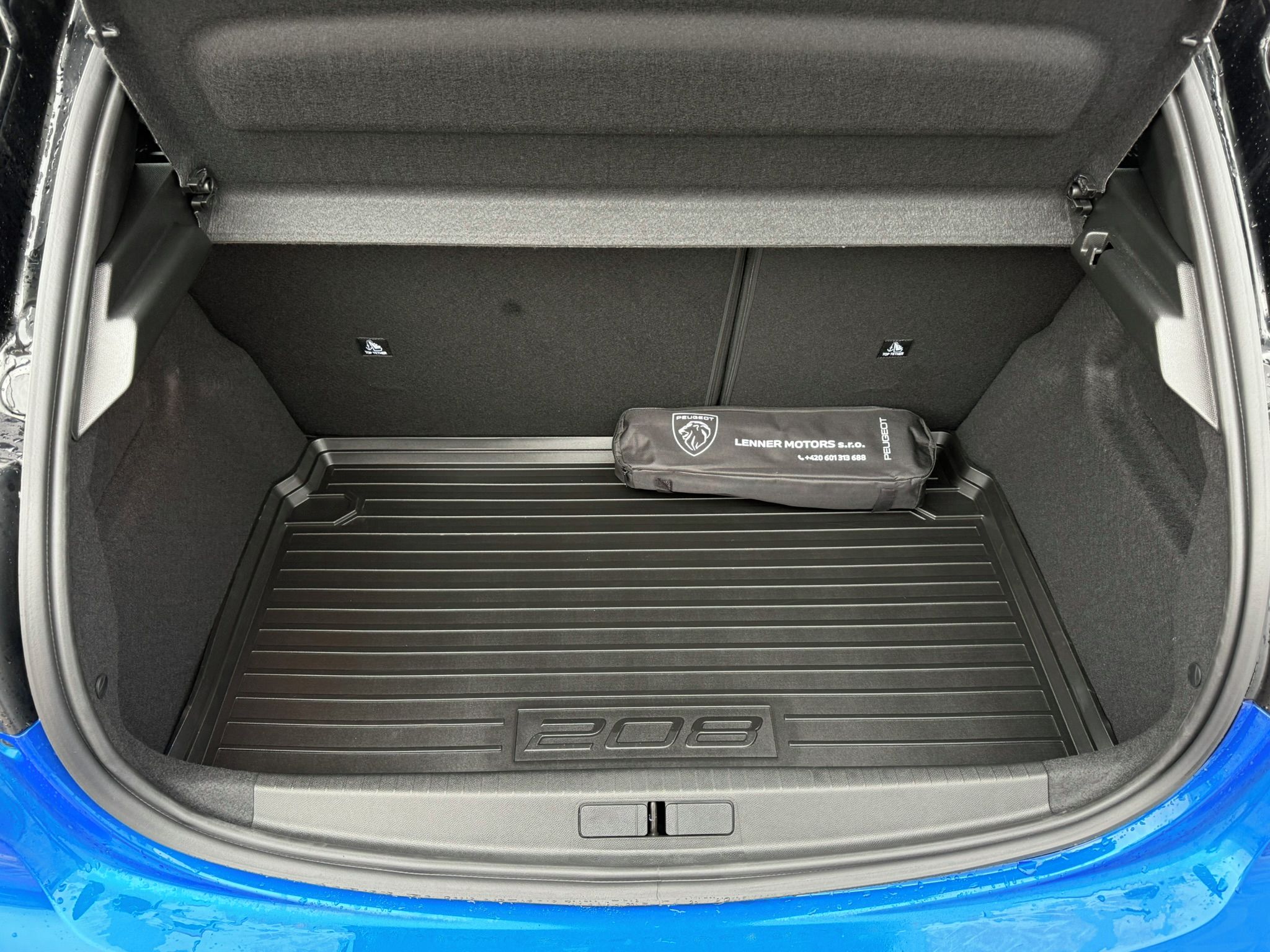 Peugeot 208, GT Hybrid 145 e-DCS6 - fotka 4