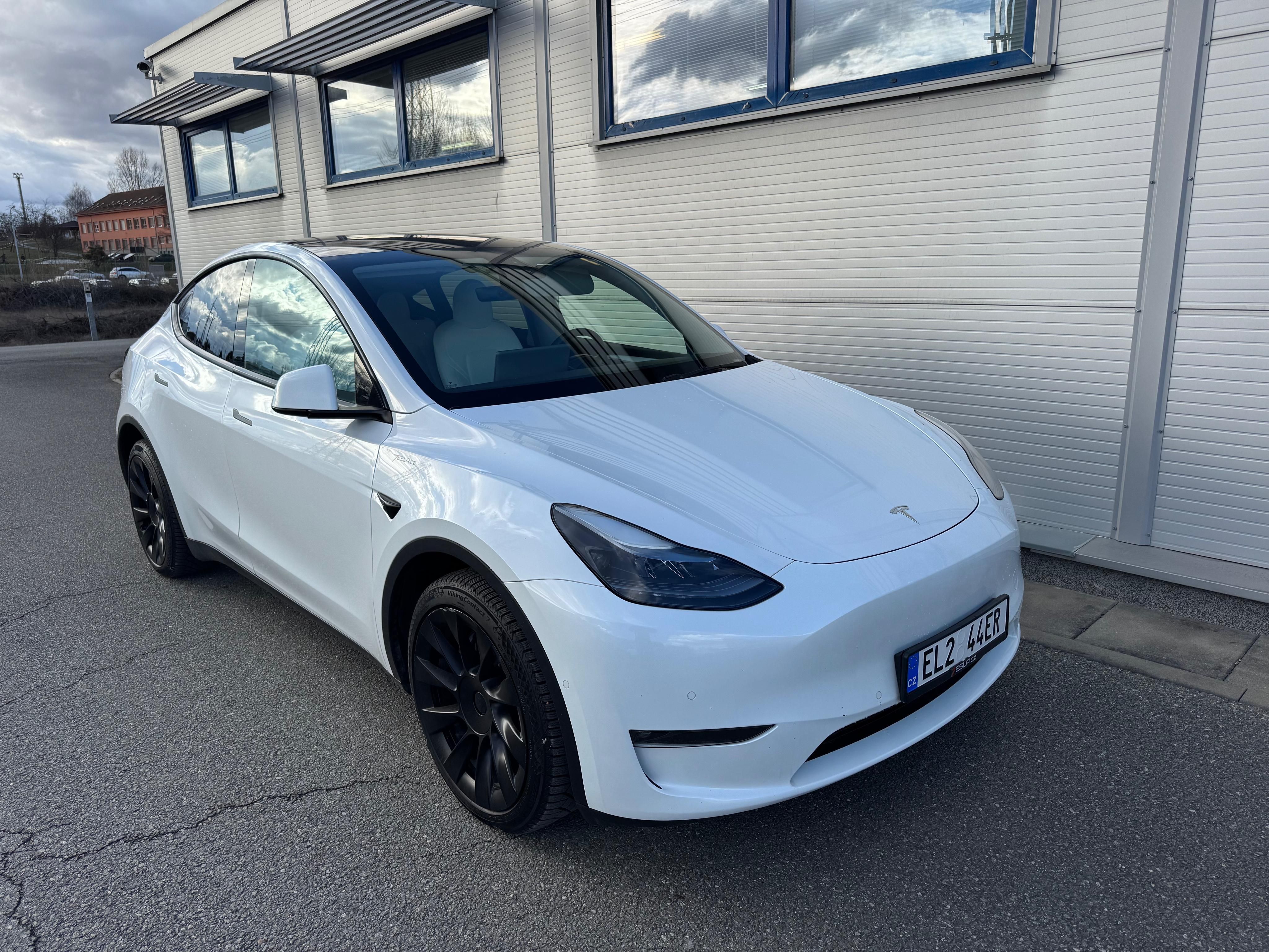 Tesla Model Y, Long Range 4x4 ZÁRUKA, DPH