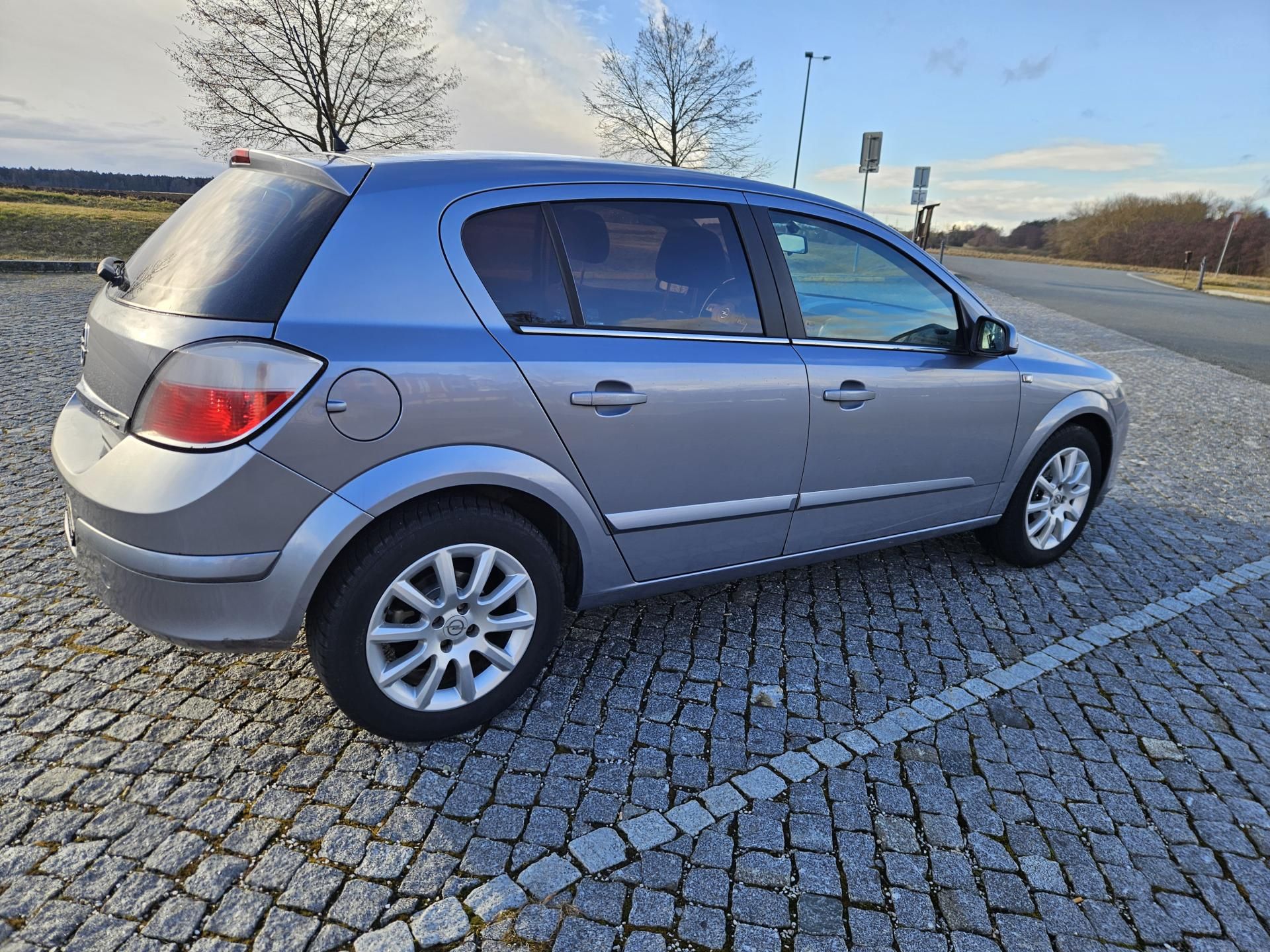 Opel Astra, 1.6 16v PĚKNÝ STAV,  SPLÁTKY - fotka 6