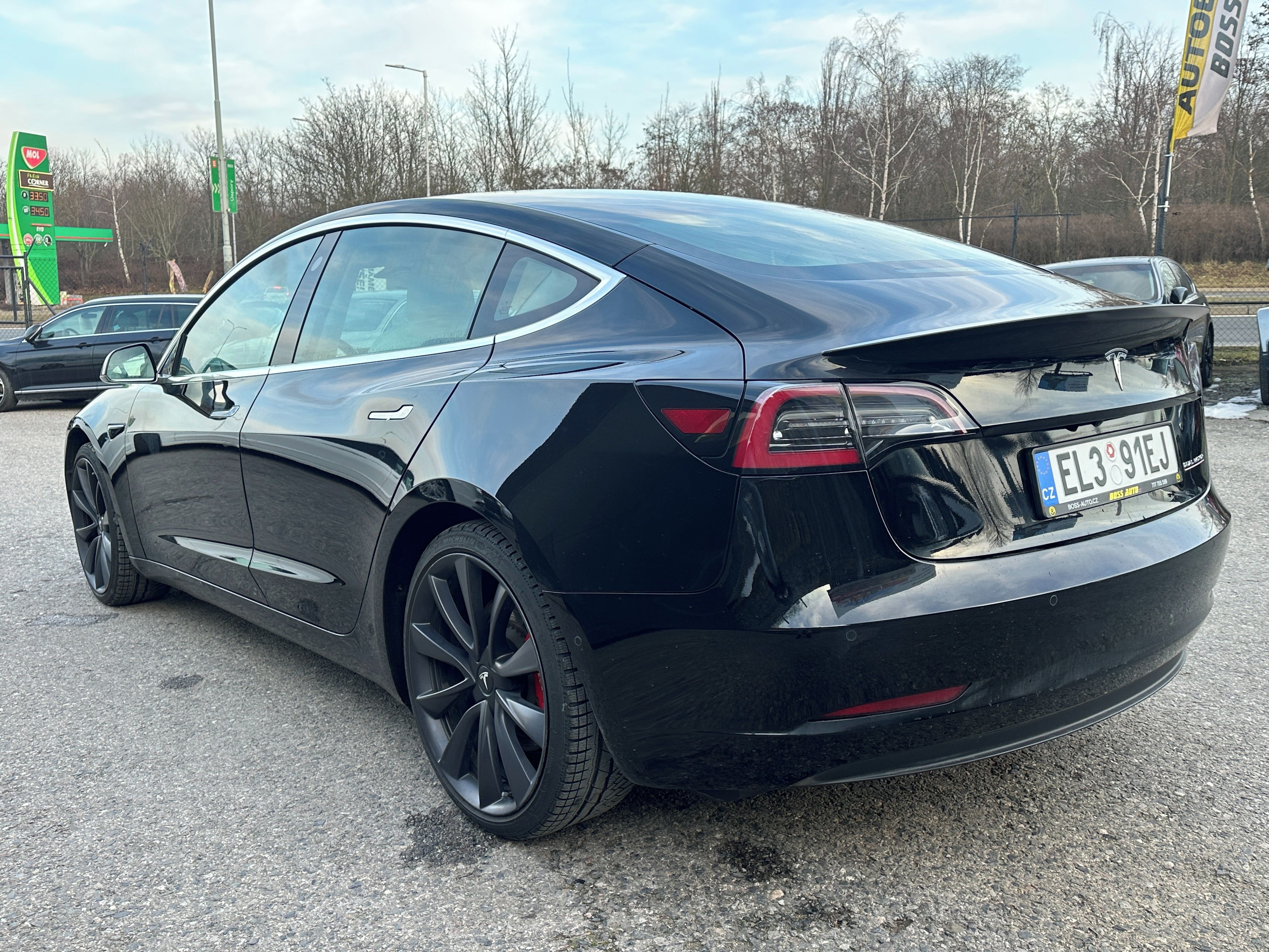Tesla Model 3, Tesla Model 3 2020 - fotka 4