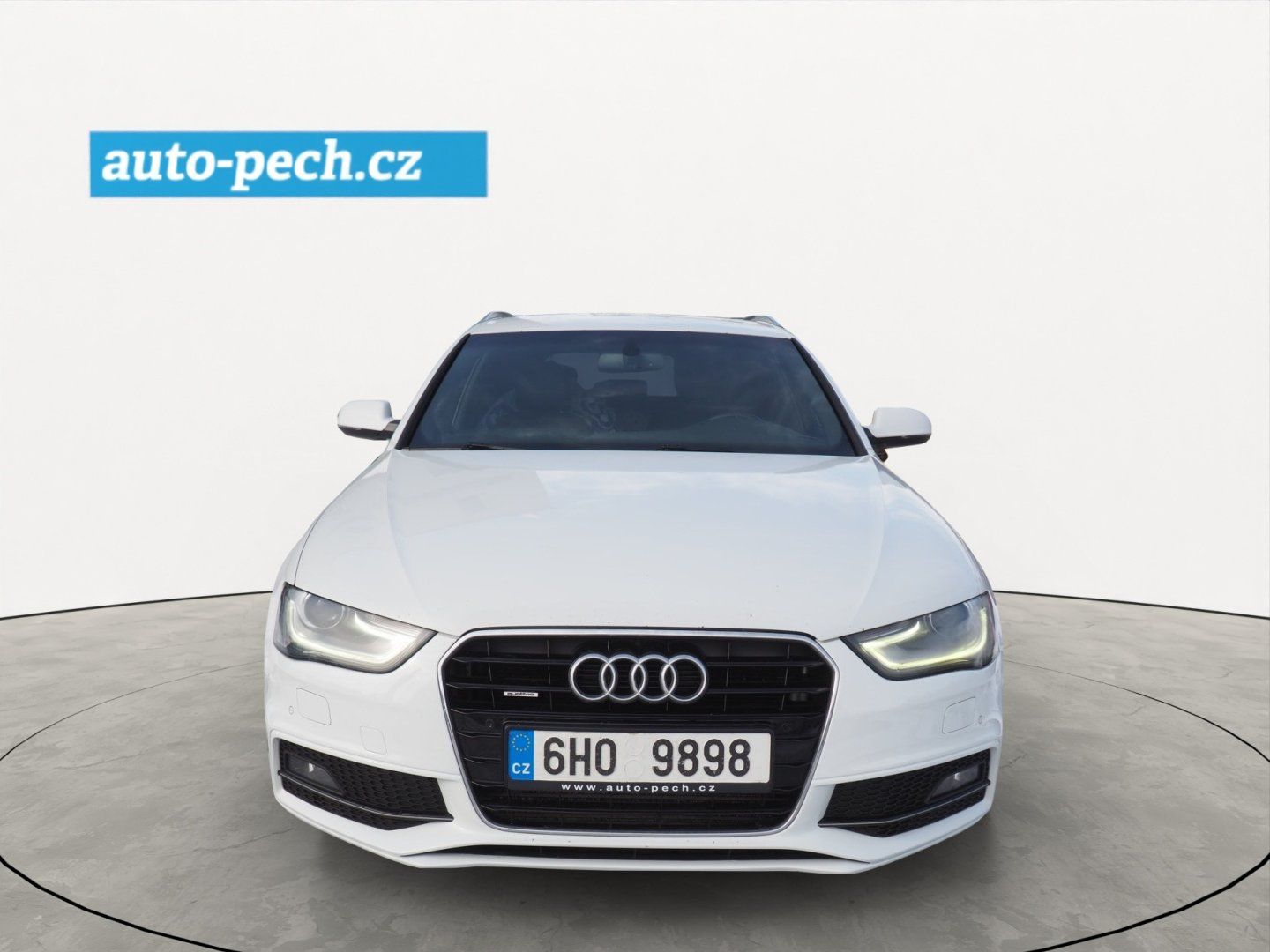 Audi A4, 2.0 TDI, 4x4, AT, S-Line - fotka 6