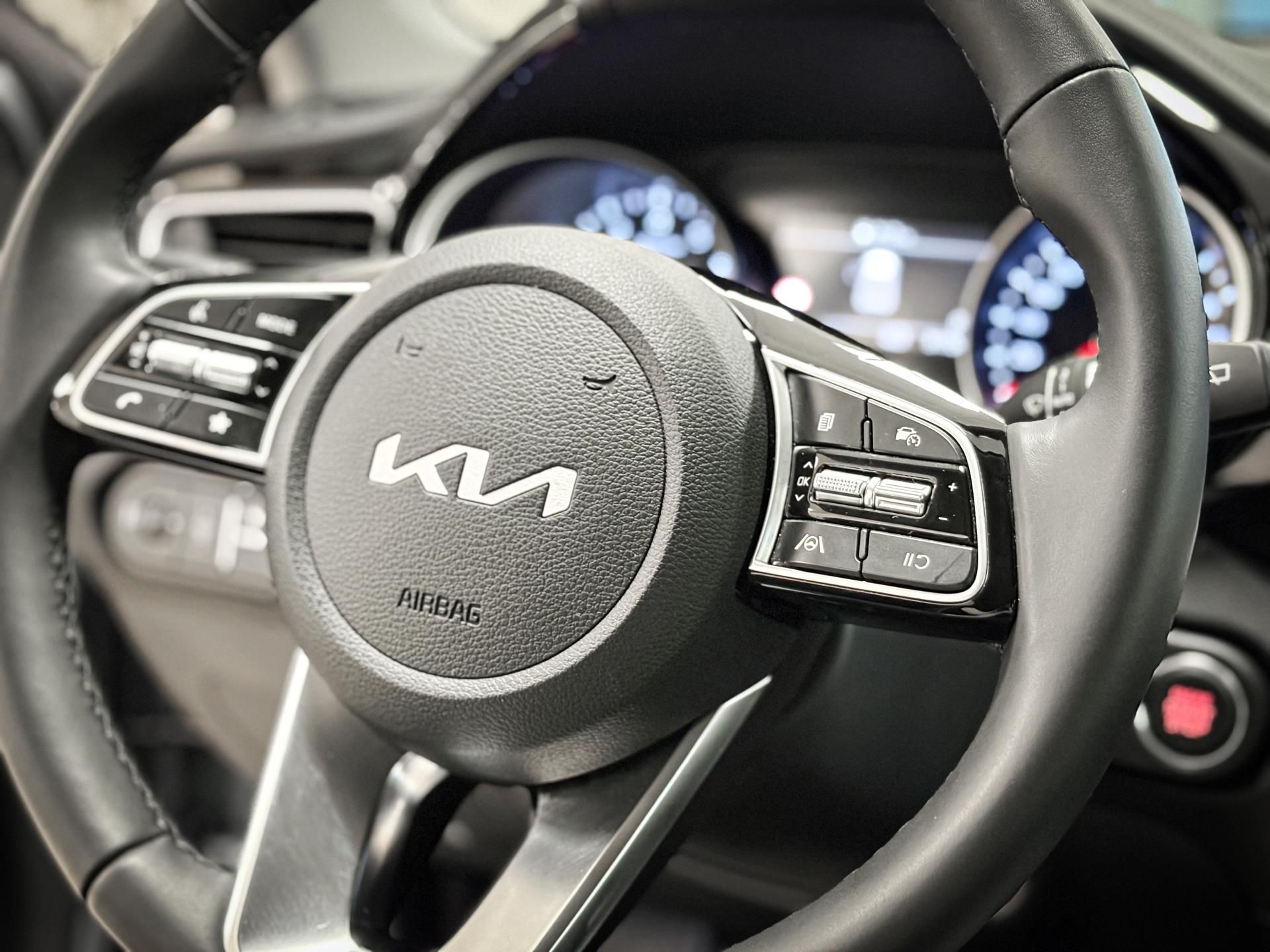 Kia XCee´d, 1,6 T-GDi GPF 7DCT STEEL EDITI - fotka 6
