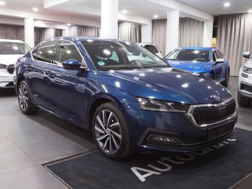 iV Sedan Style 1.4 eTSI 150kW