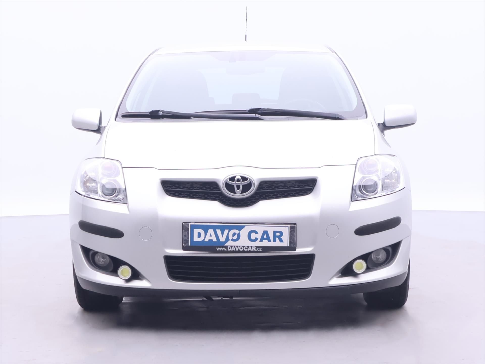 Toyota Auris, 2,0 D-4D 93kW Xenon Tažné - fotka 2