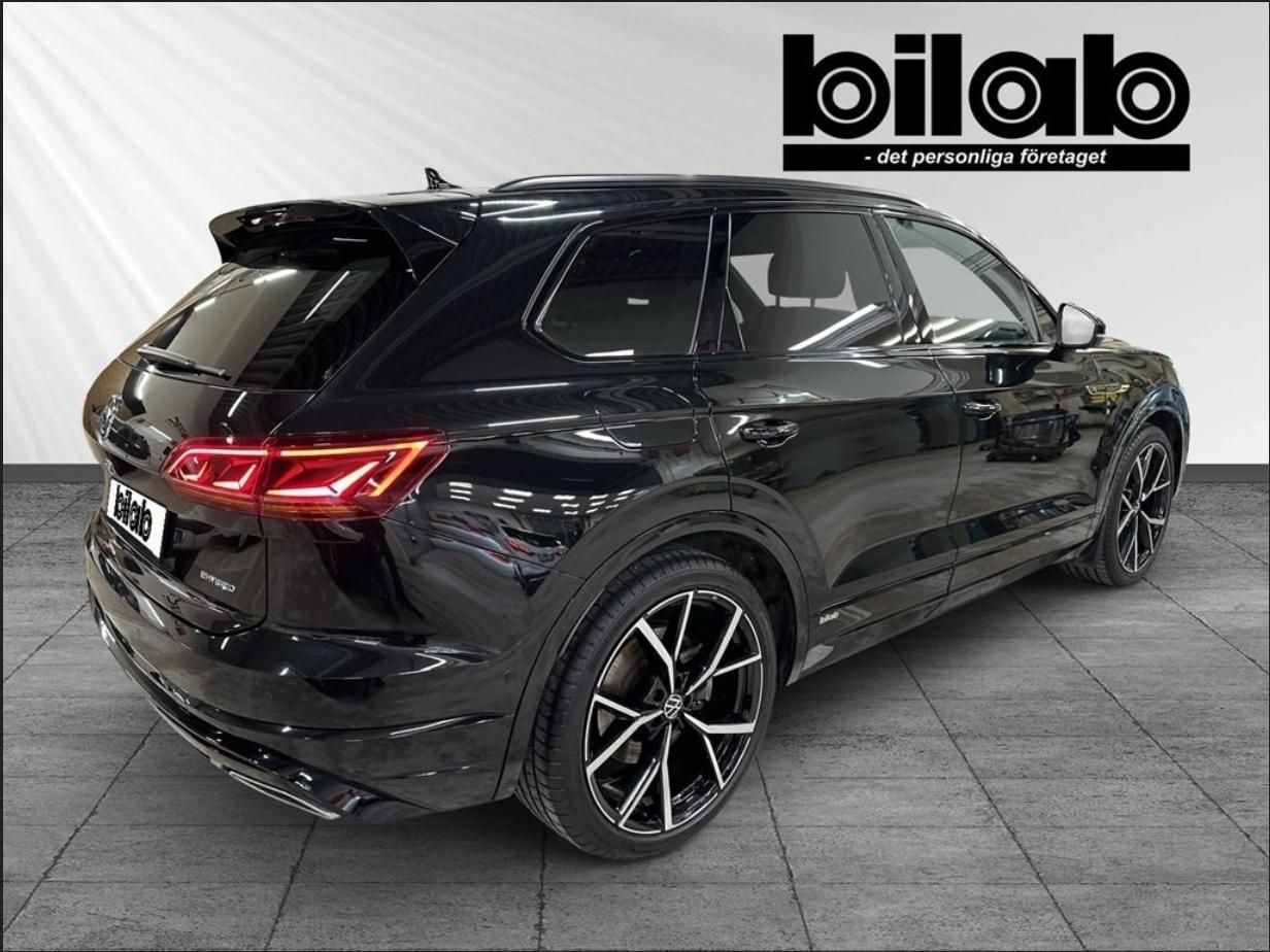 Volkswagen Touareg, R eHybrid 3.0 V6 TSI - fotka 4