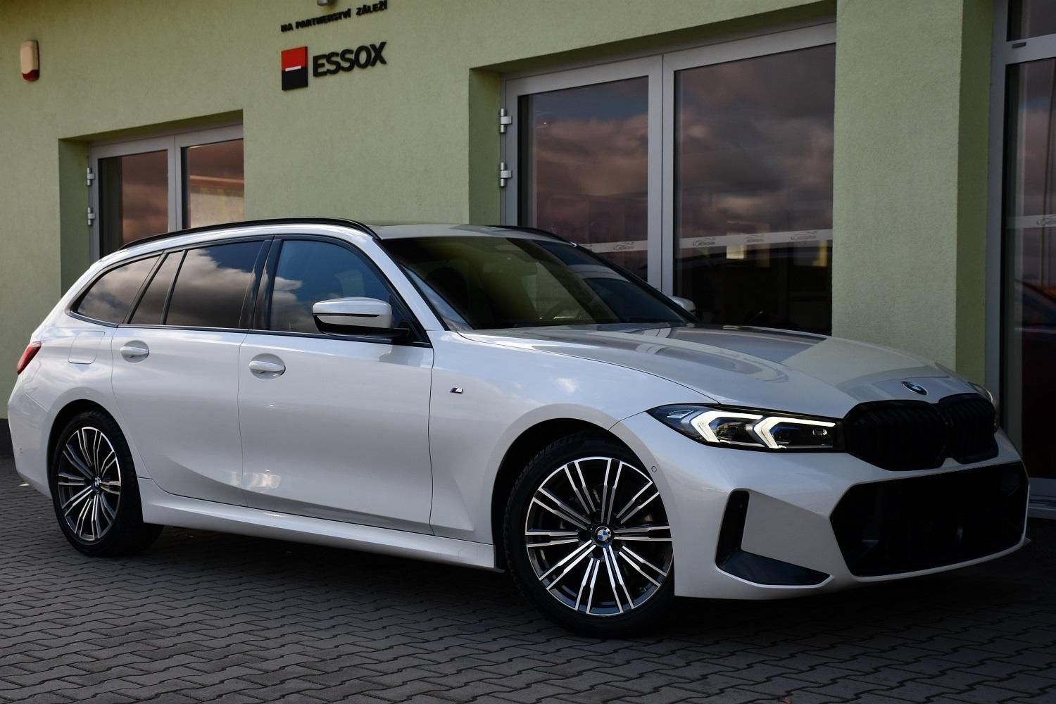 BMW Řada 3, 320d xD M-SPORT 3LZÁRUKA ČR 1M - fotka 2