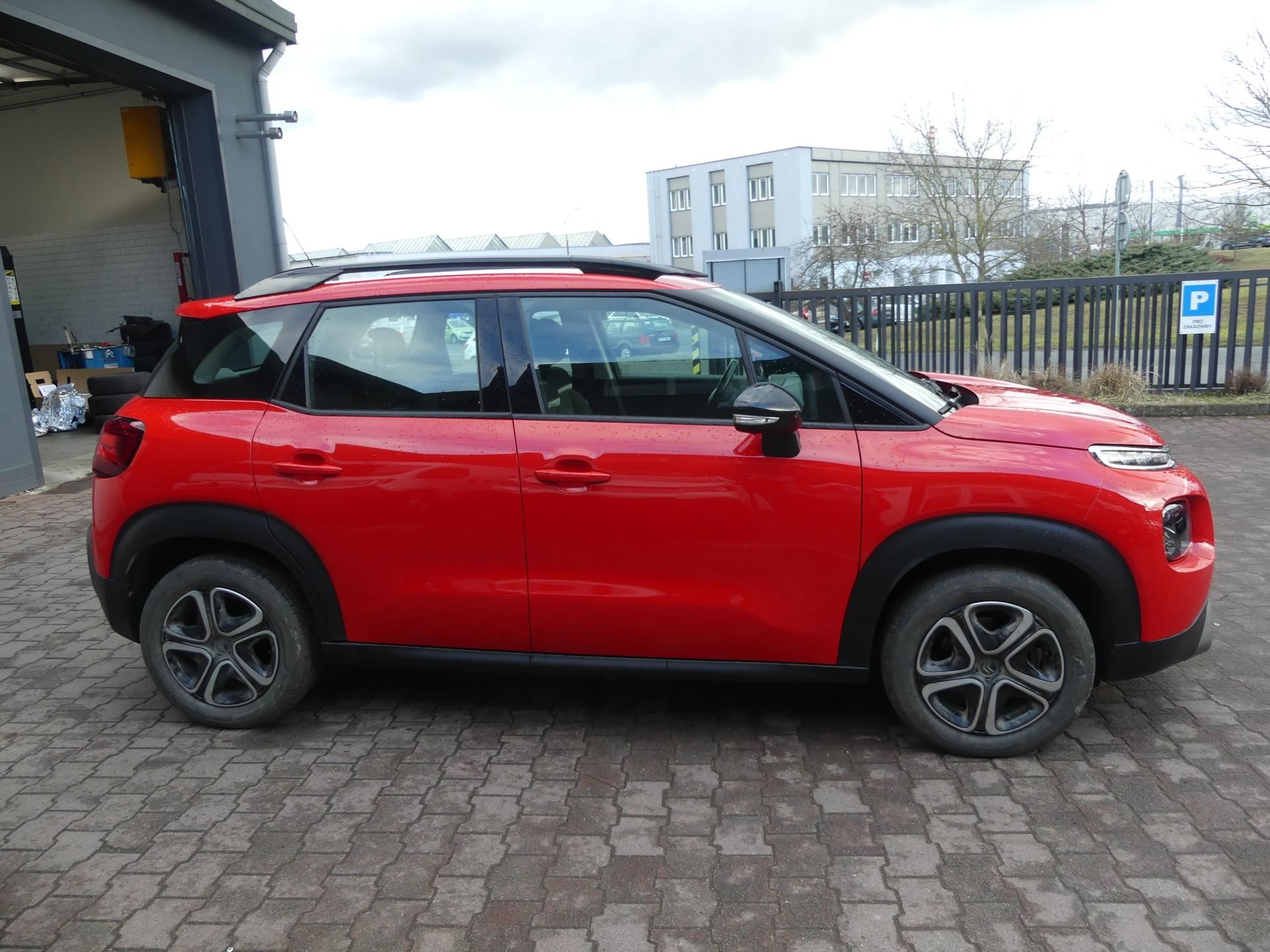 Citroën C3 Aircross, 1,2 PureTech EAT6 automat - fotka 4
