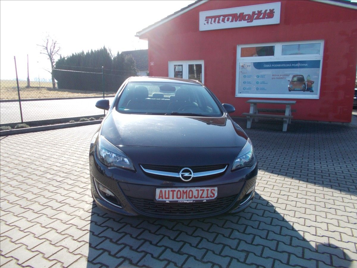 Opel Astra, 1,4 T DIGIKLIMA NAVI TEMPOMAT - fotka 2