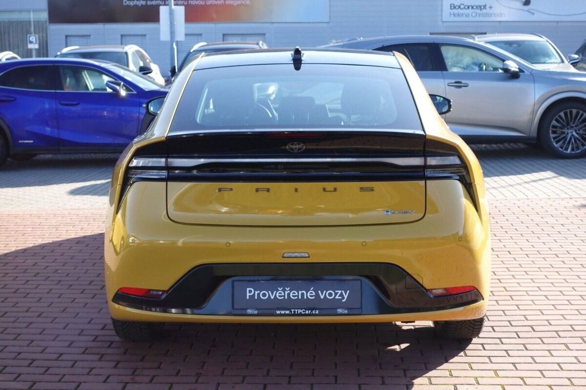 Toyota Prius, 2,0 PHEV Executive sada komple - fotka 5