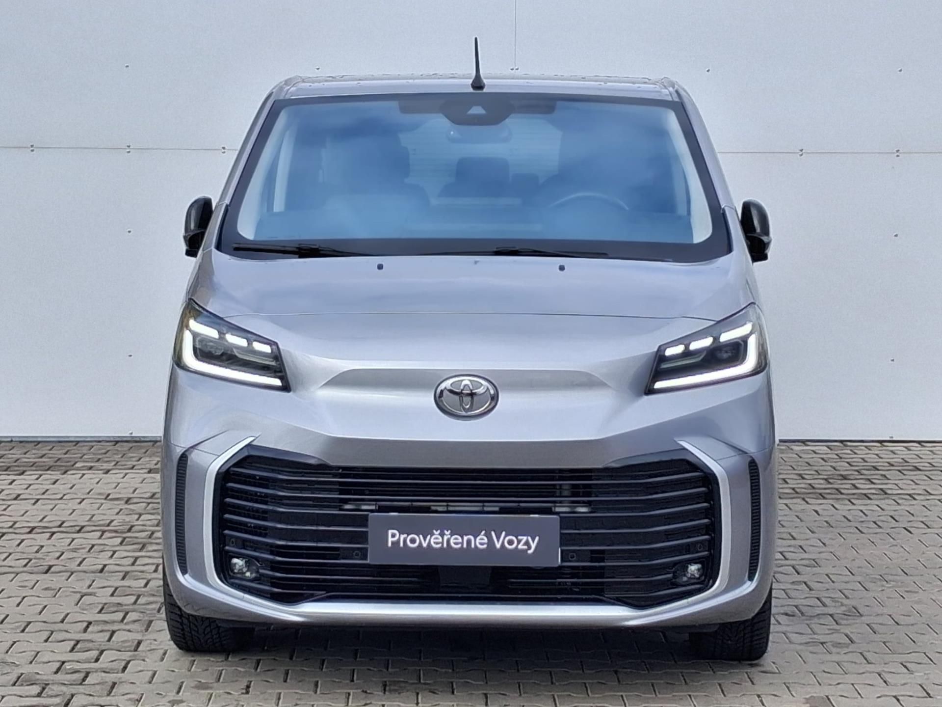Toyota Proace Verso, 2,0 D-4D 8AT L2 Family Webasto - fotka 4