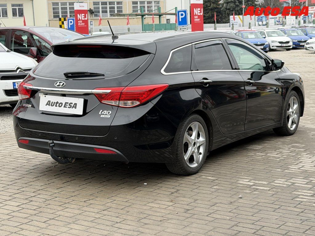 Hyundai i40, 2.0 i,Xenon,AC - fotka 6