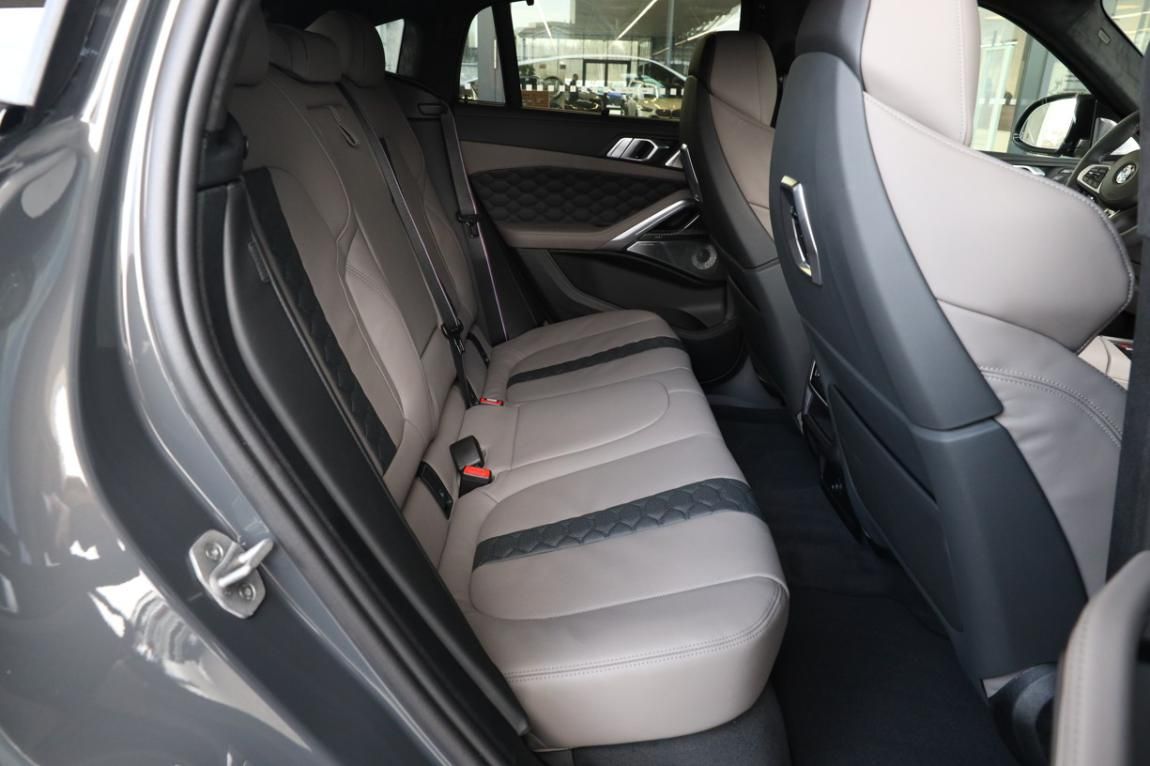 BMW X6, M Competition - fotka 6