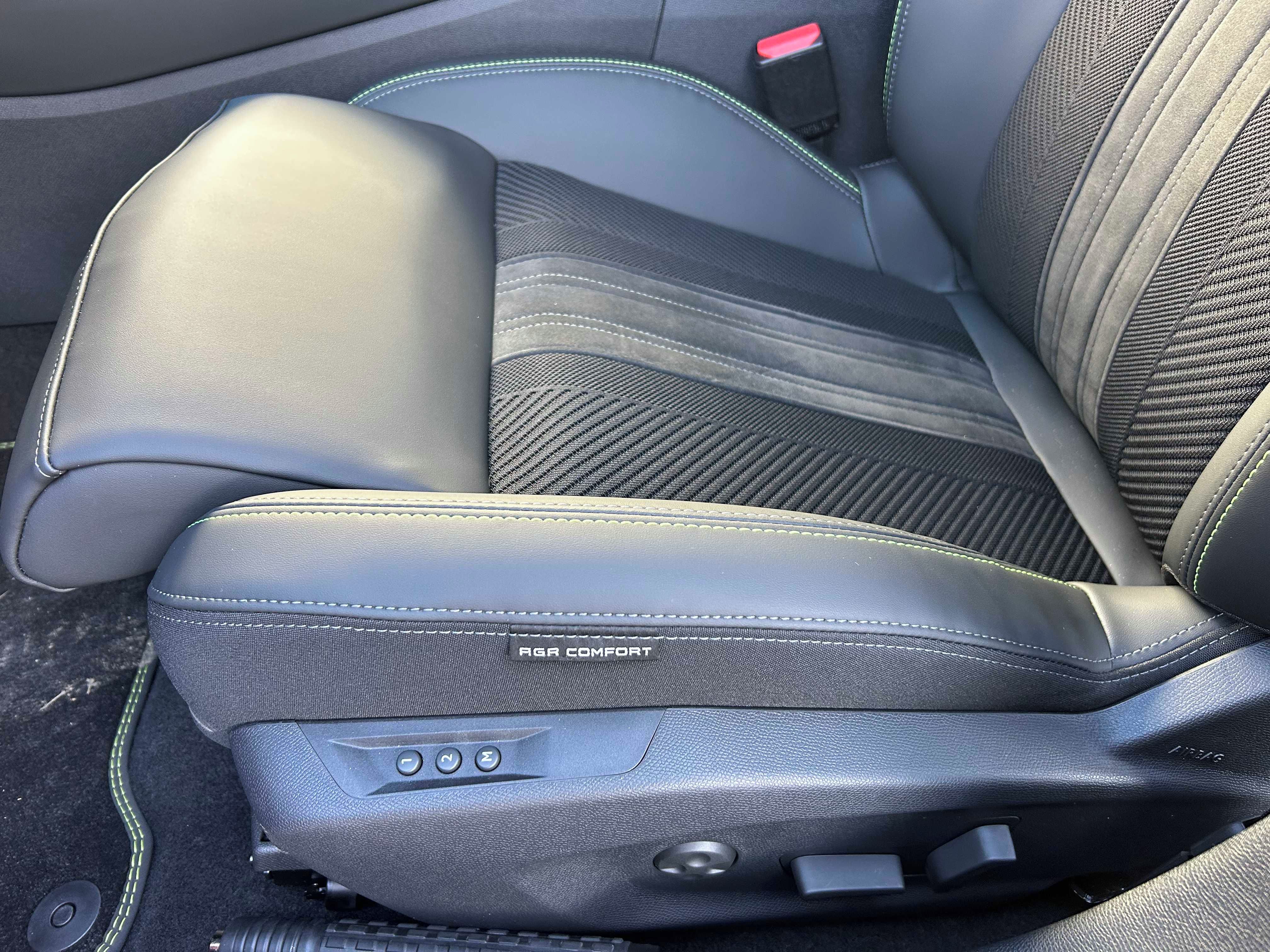 Peugeot 308, GT Hybrid 145 e-DCS6 - fotka 5