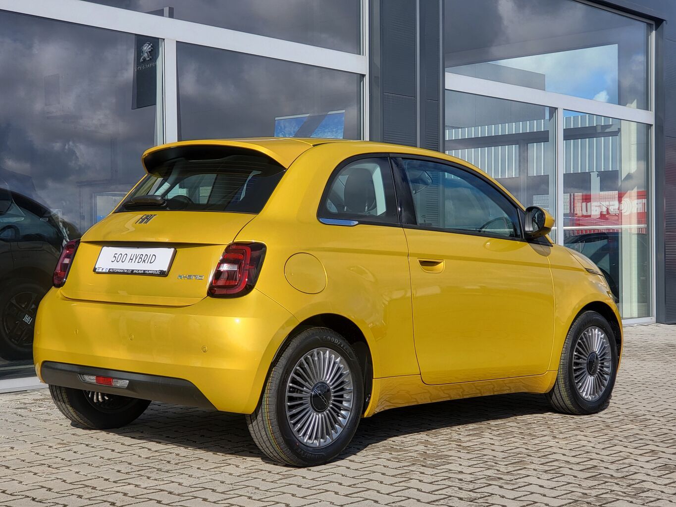 Fiat 500, Torino 1.0 BSG Hybrid 65k MAN6 - fotka 6