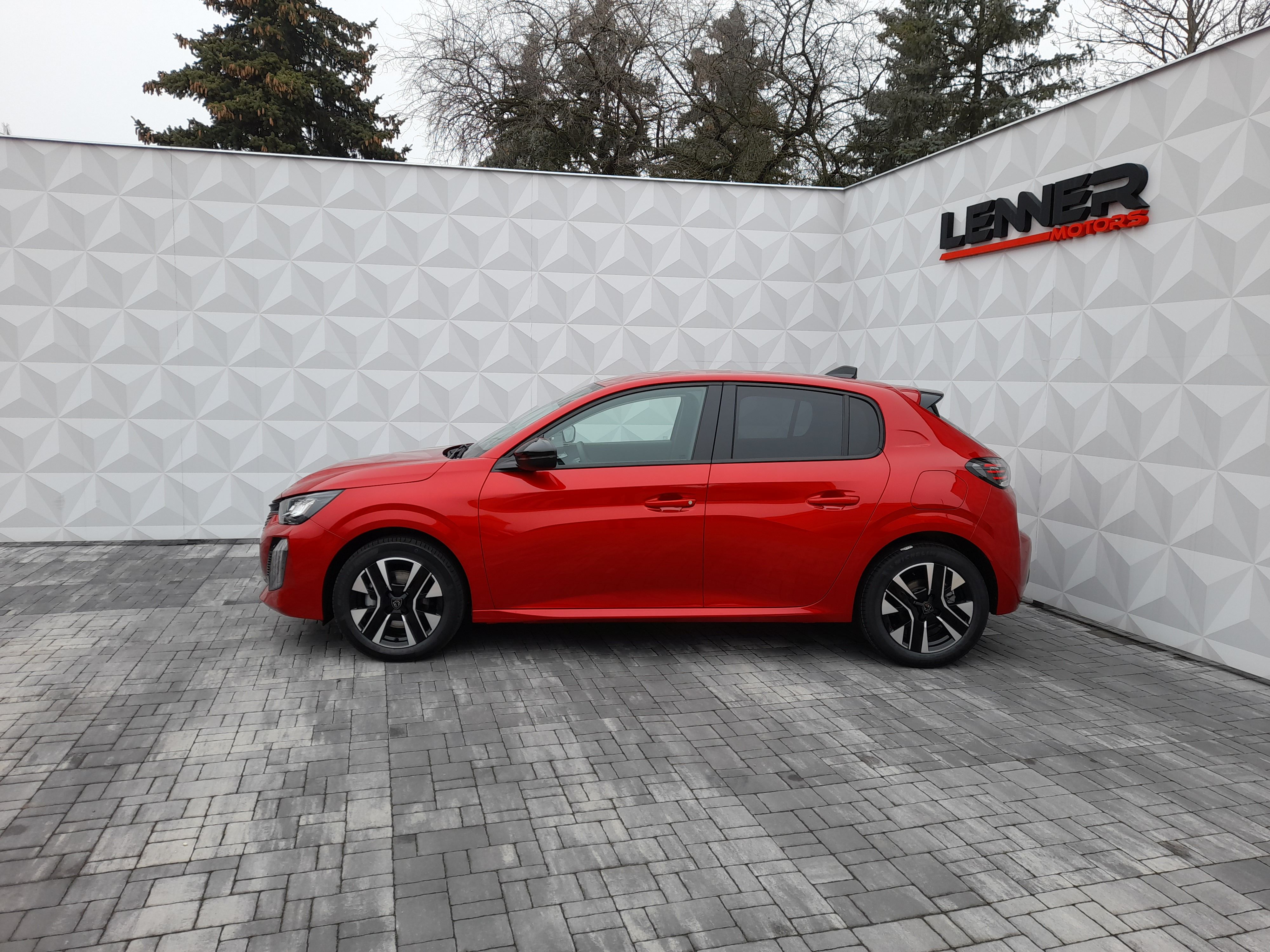 Peugeot 208, ALLURE Hybrid 110 e-DCS6 - fotka 2