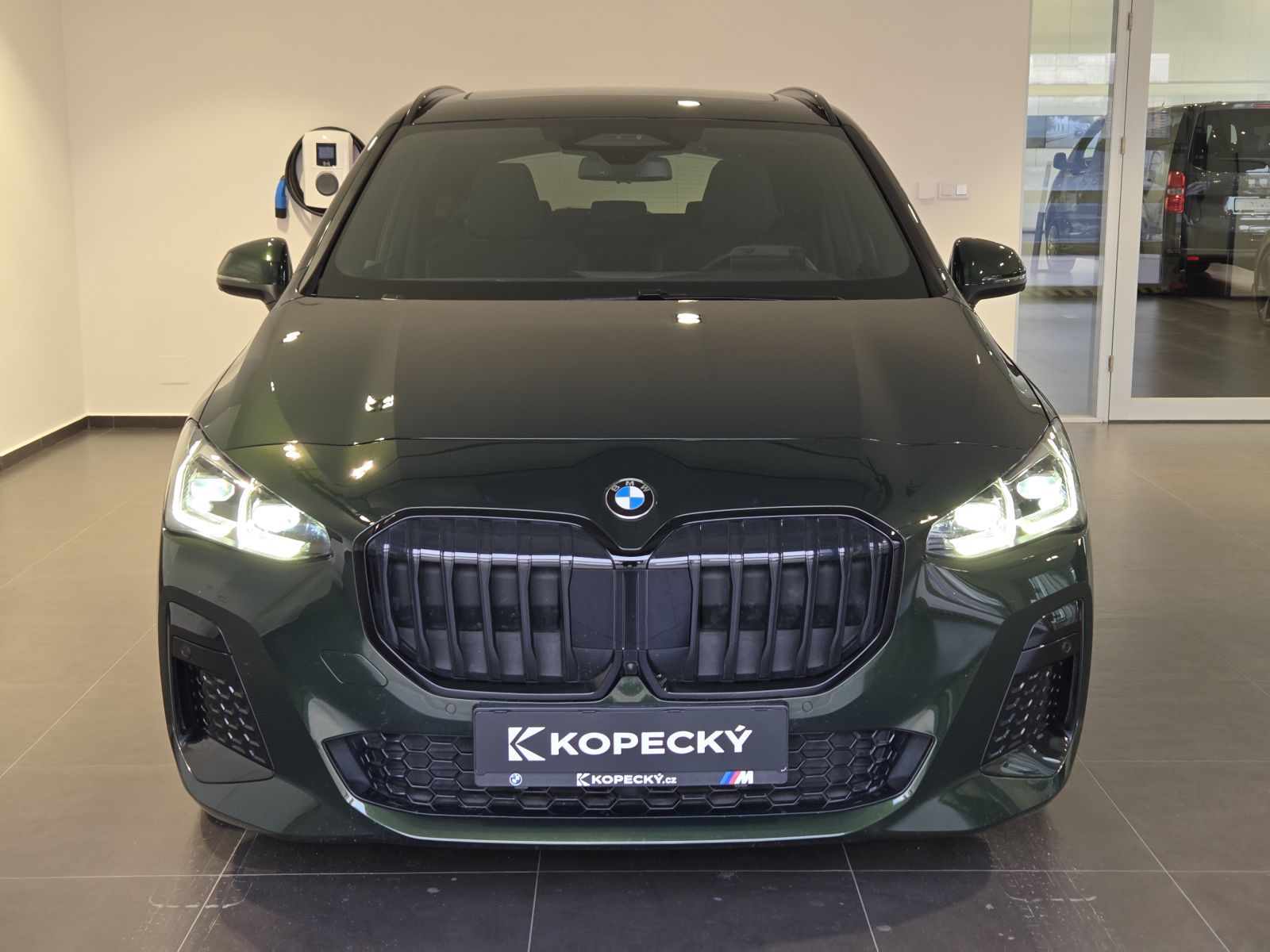 BMW Řada 2, 218i Active Tourer M Sport - fotka 2