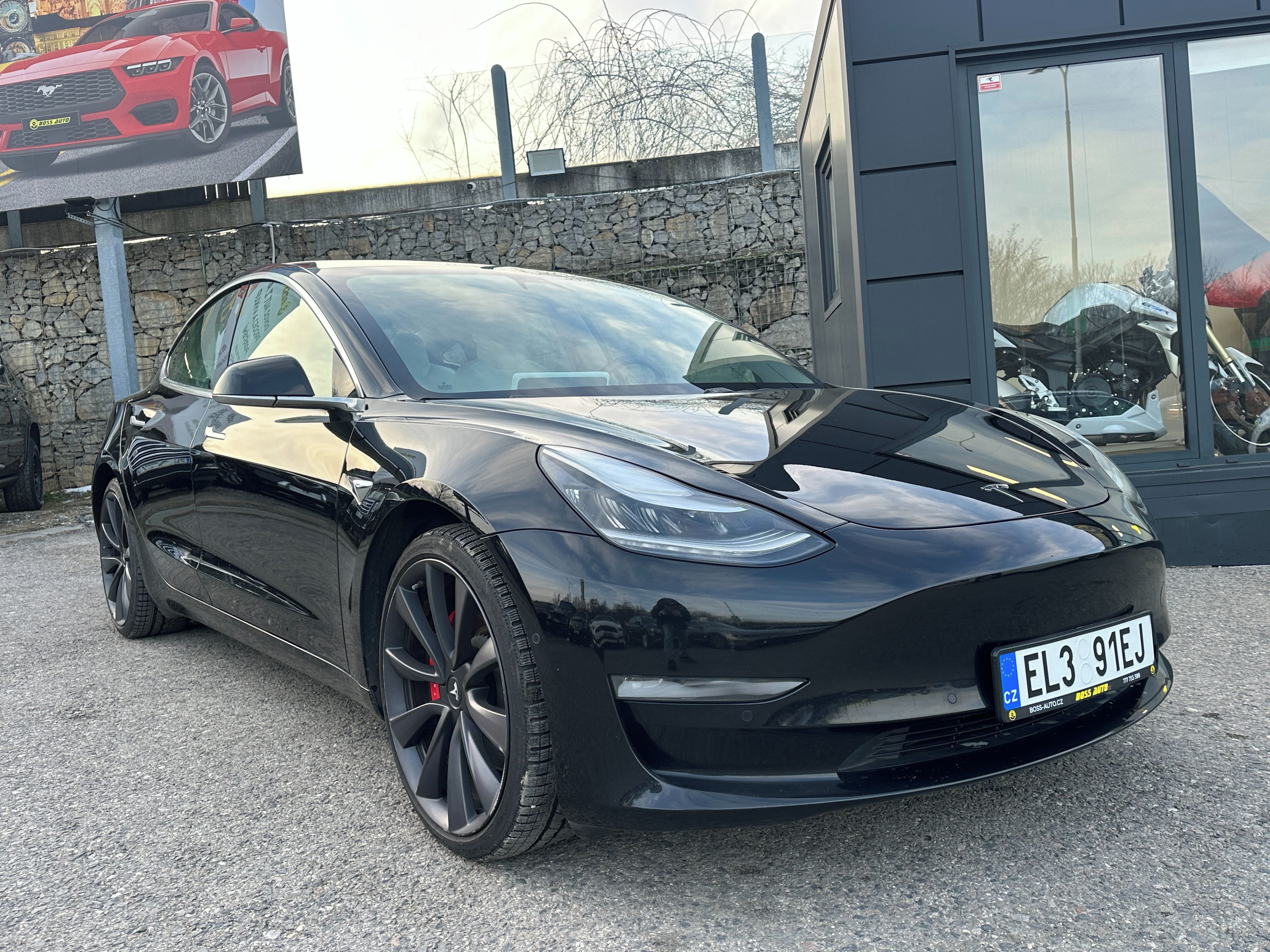 Tesla Model 3, Tesla Model 3 2020
