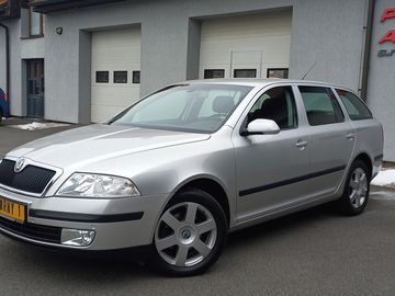 1.6 FSI Elegance  Tažné zař.