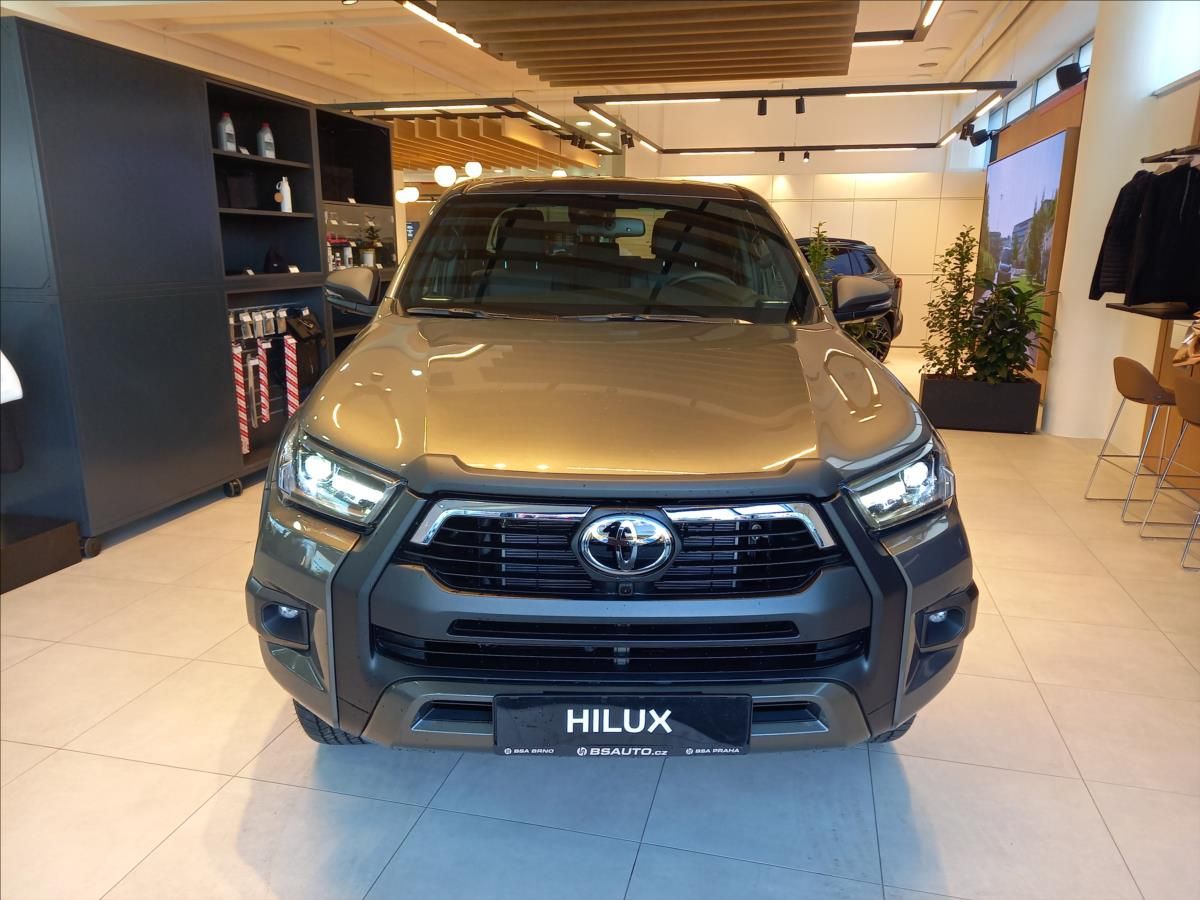 Toyota Hilux, 2,8 Invincible  Double Cab - fotka 2