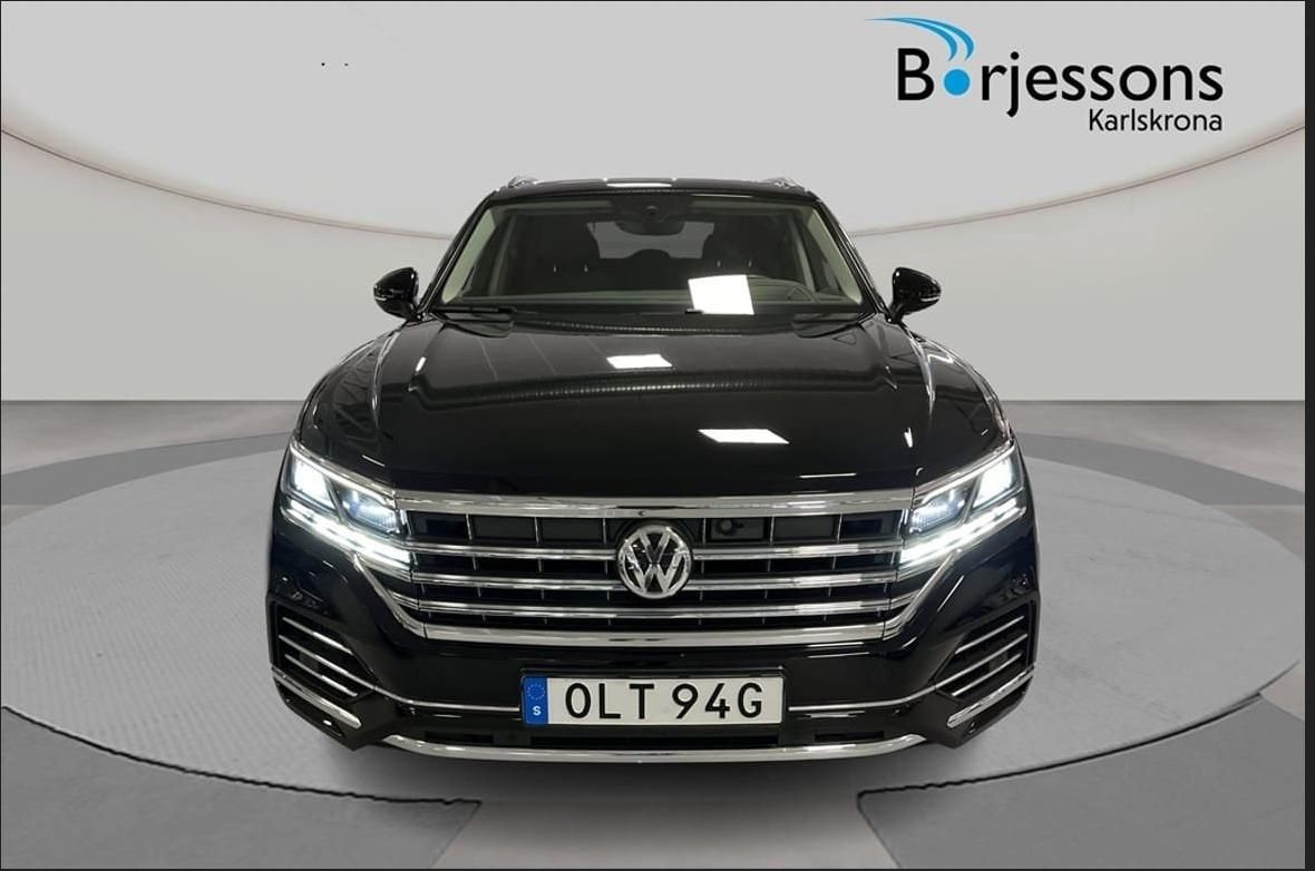 Volkswagen Touareg, 3.0 V6 TSI AWD Pano - fotka 4