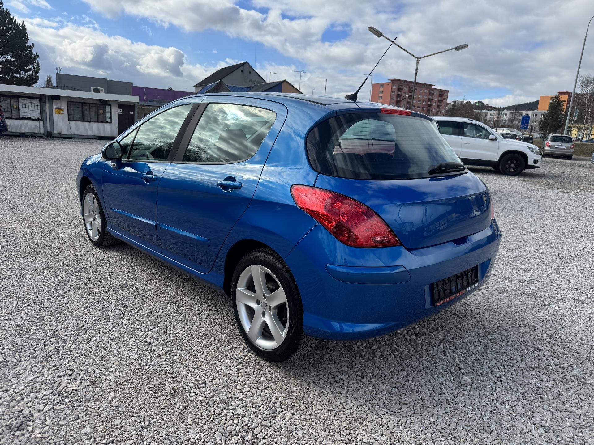 Peugeot 308, 1.6-16V,rezervace - fotka 5