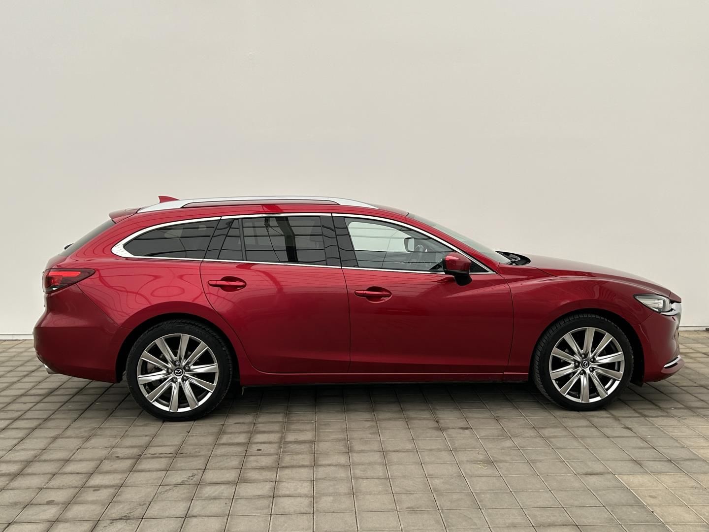 Mazda 6, 2.5Skyactiv-G 143kW Exclusive - fotka 6