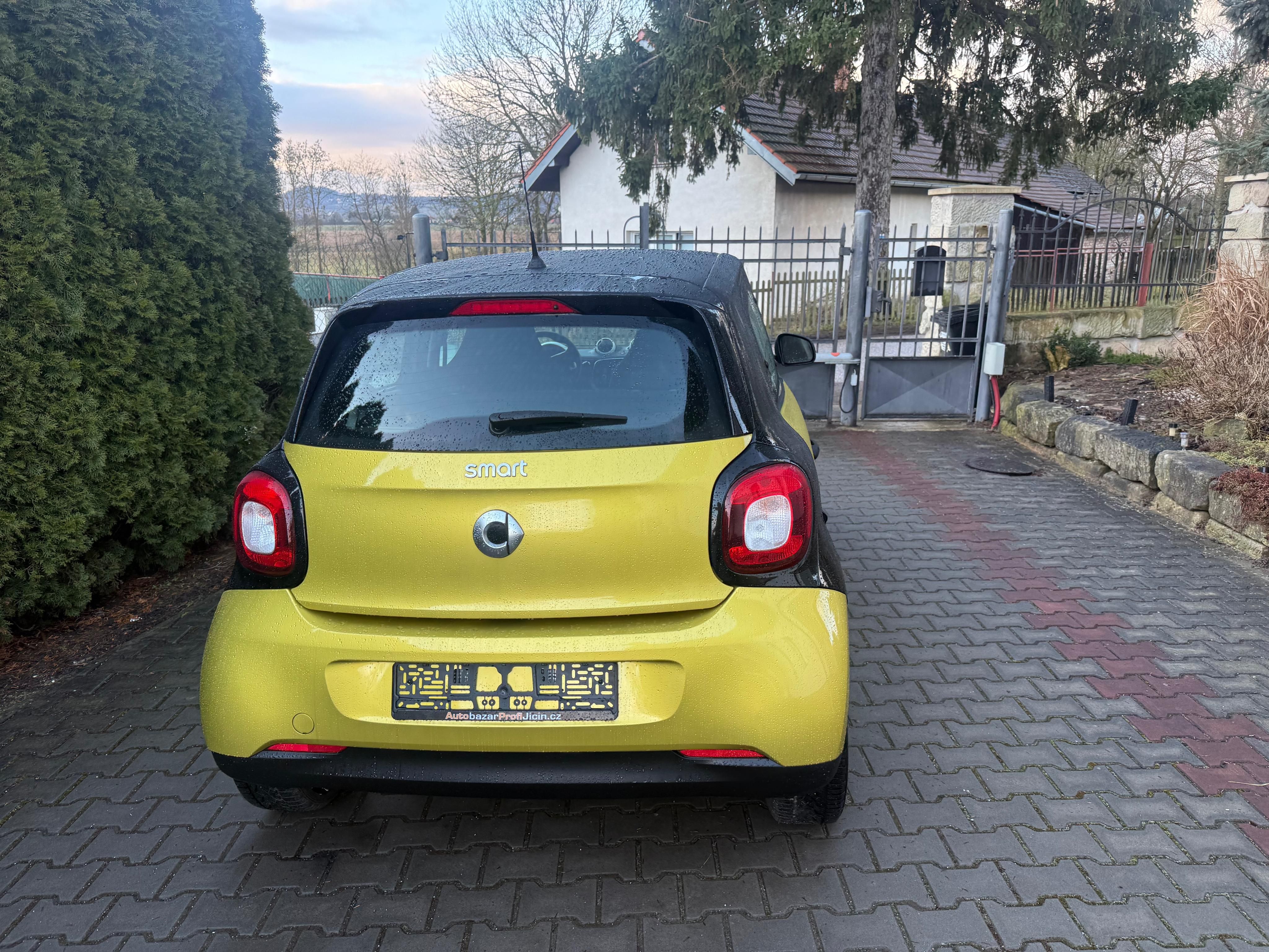 Smart Forfour, 1,0i /52 kw Nová STK klima - fotka 5