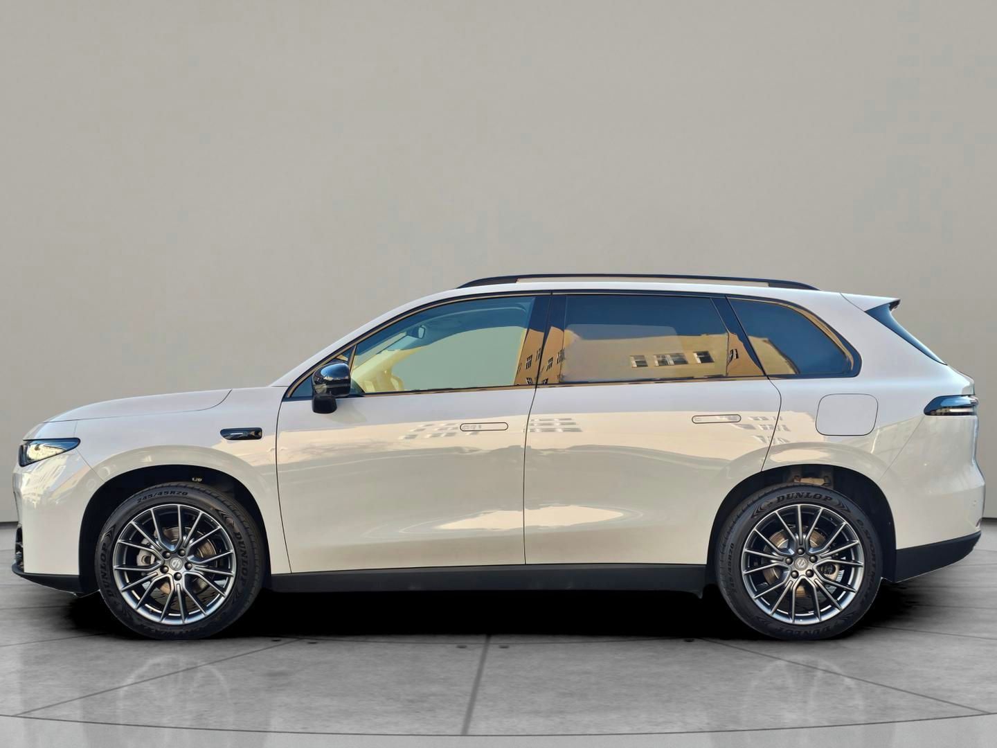 Leapmotor C10 REEV, Design Hybrid EV - fotka 4