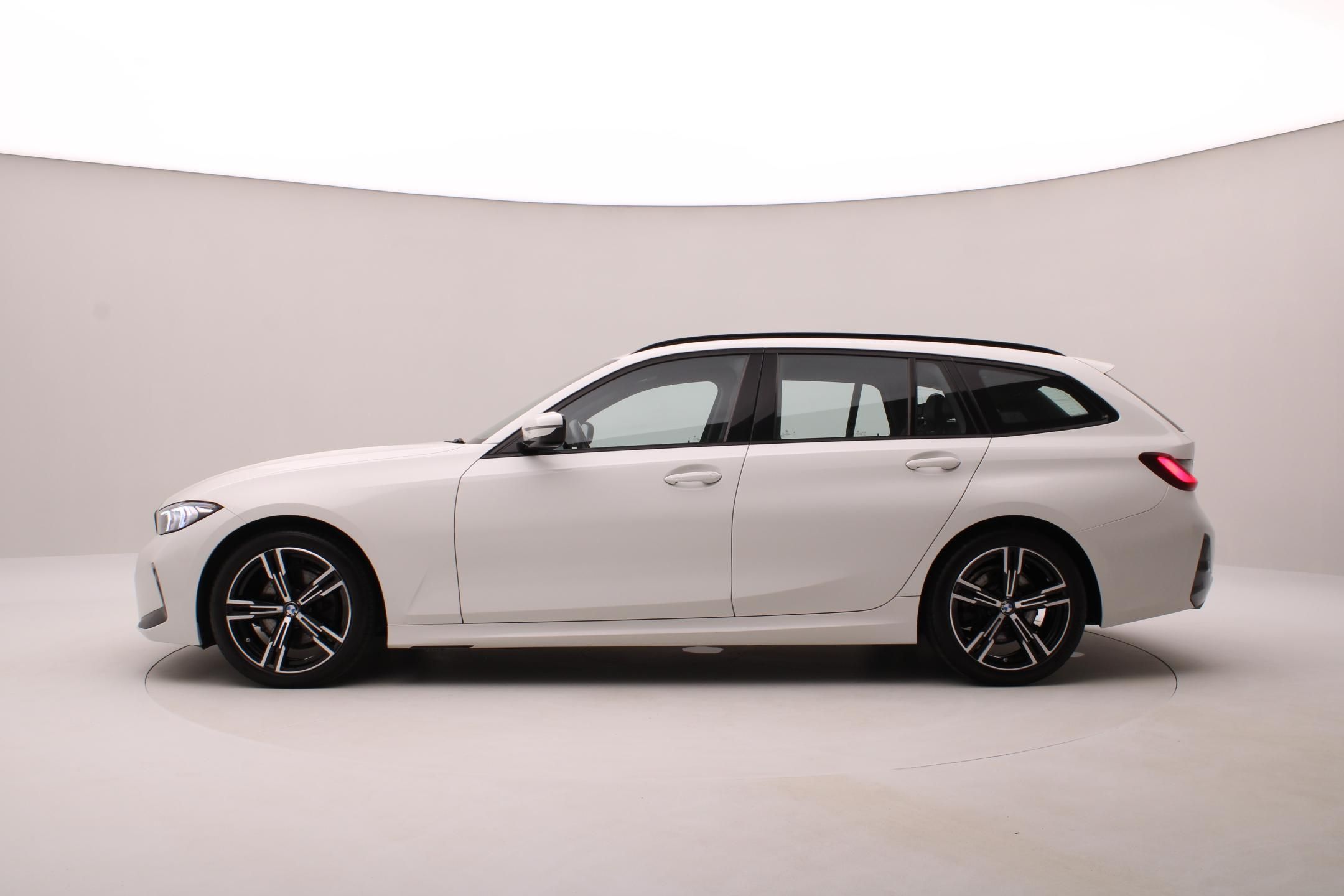 BMW Řada 3, 320d XDRIVE MPAKET AUT CZ - fotka 4