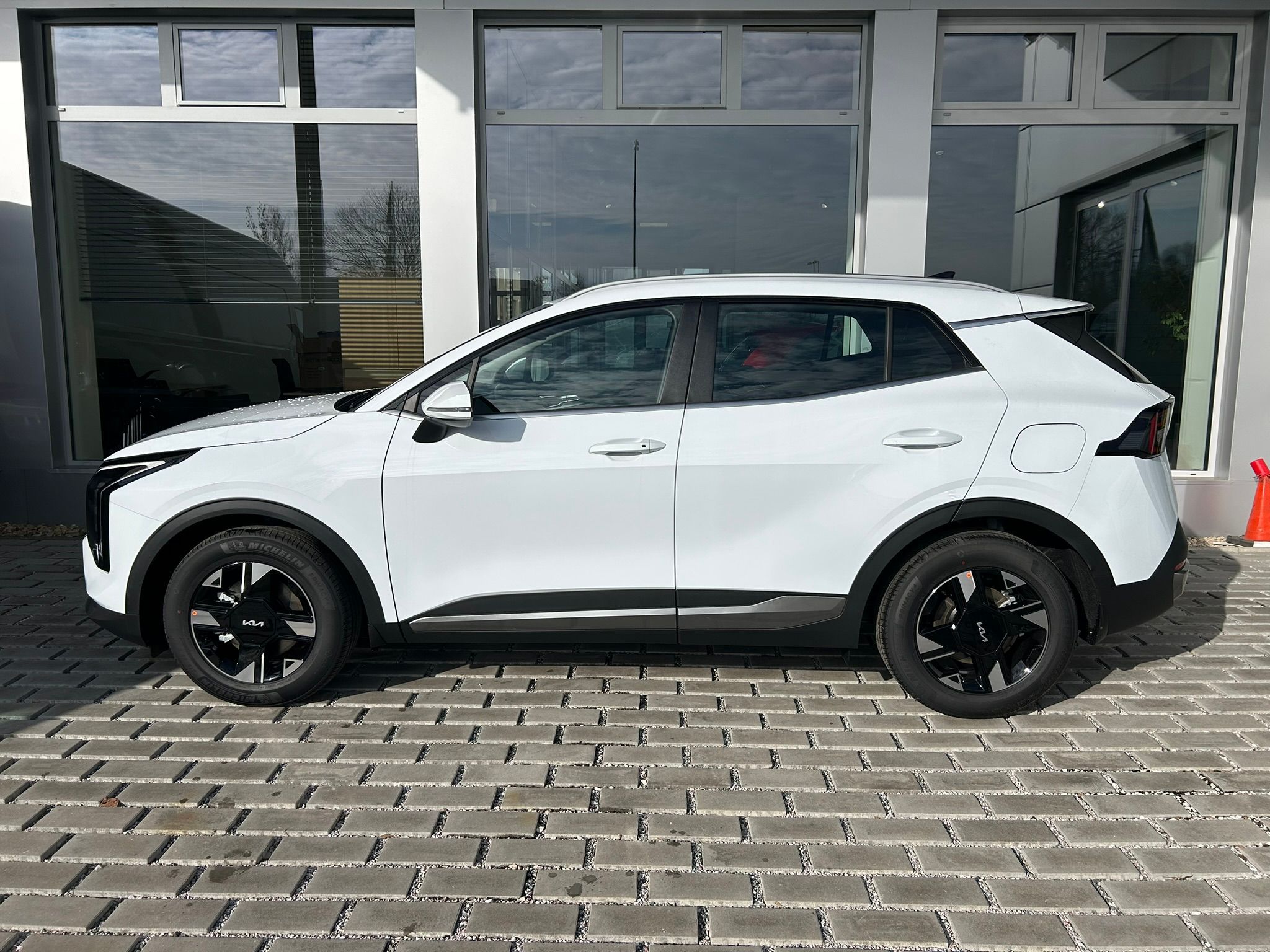 Kia Sportage, 1,6 T-GDi 4x2 COMFORT - fotka 4