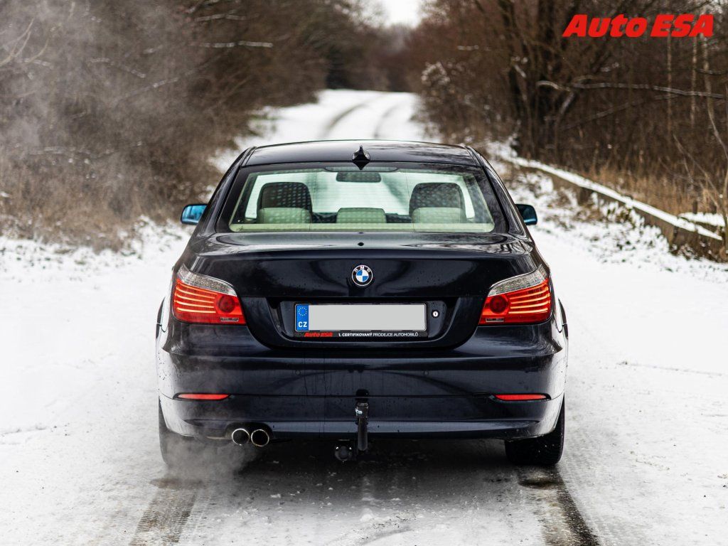 BMW Řada 5, 4.0i 540i,AT,bixen,kůže - fotka 6