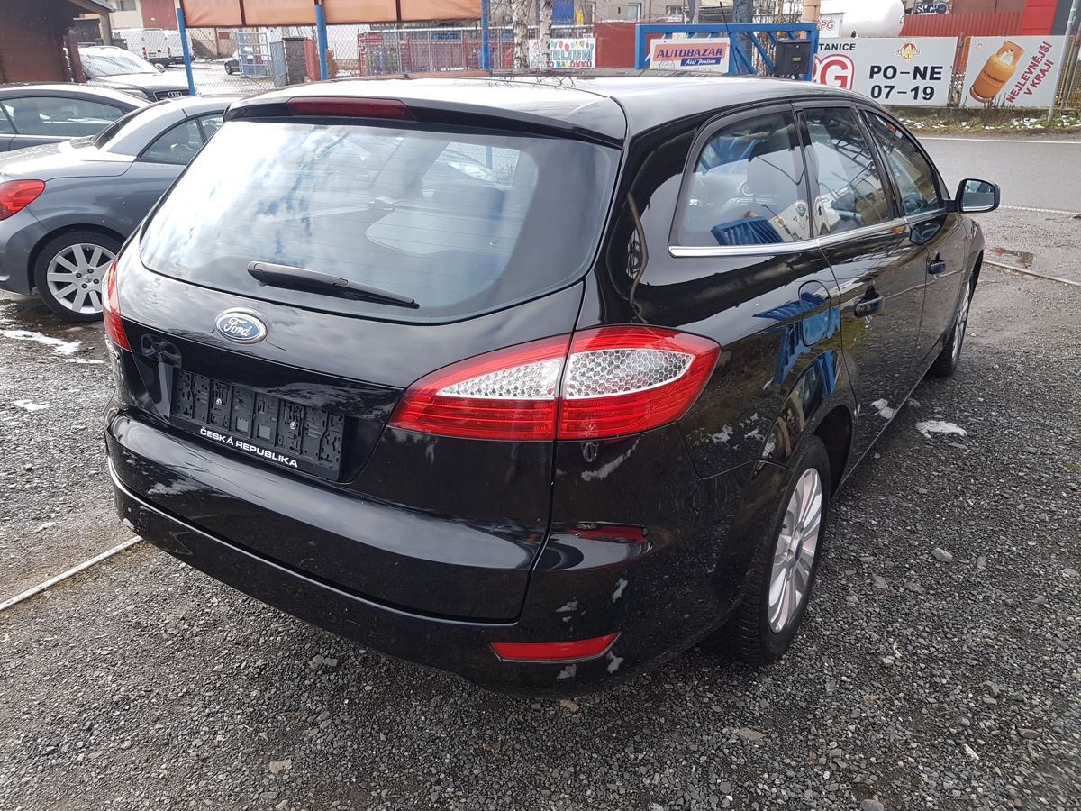 Ford Mondeo, 2.5T 162KW 6RYCHLOSTÍ - fotka 6