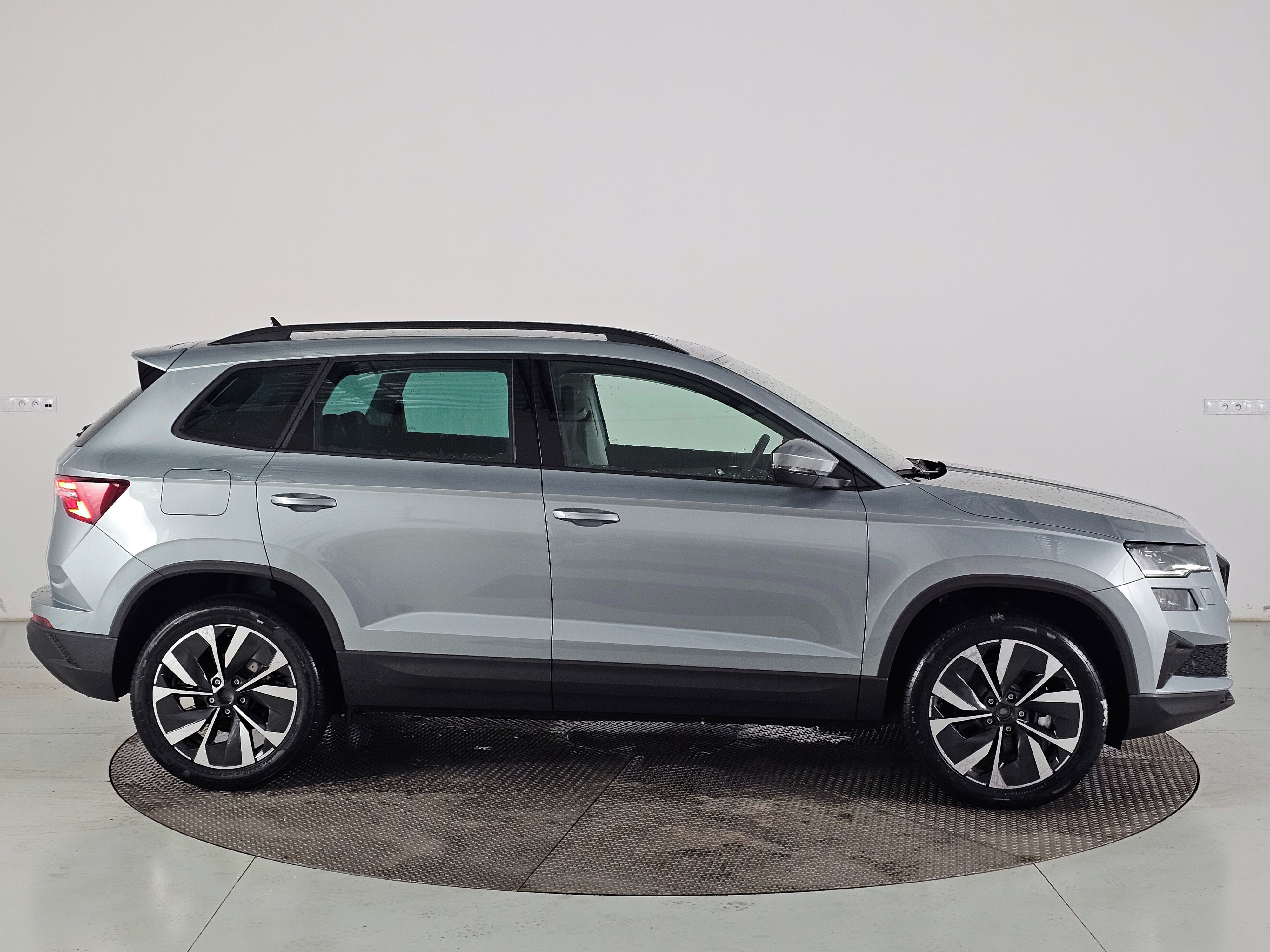 Škoda Karoq, Dynamic 1.5TSI 110kW man. - fotka 4