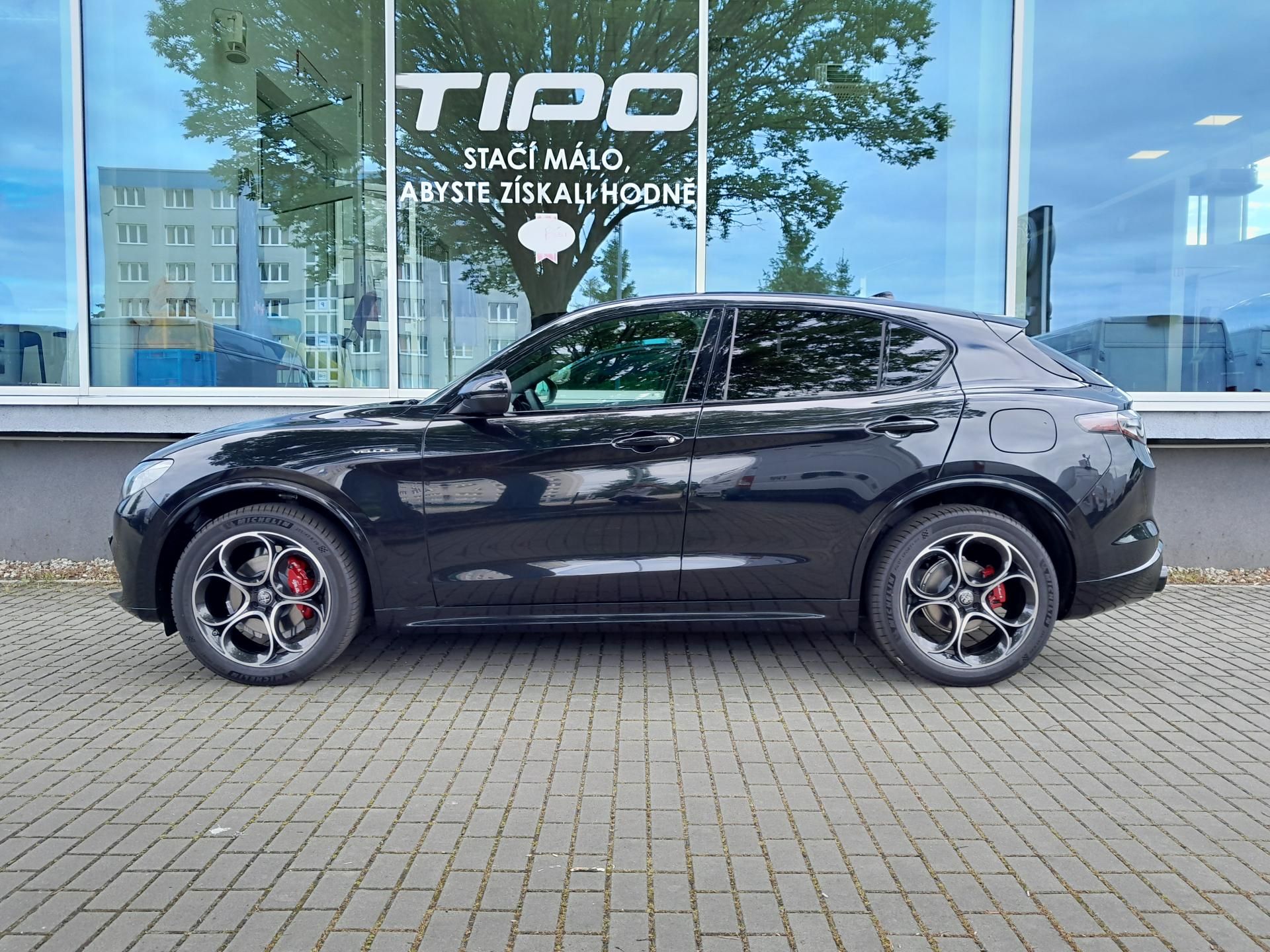 Alfa Romeo Stelvio, Veloce 4x4 2,2 MTJ  210PS - fotka 6