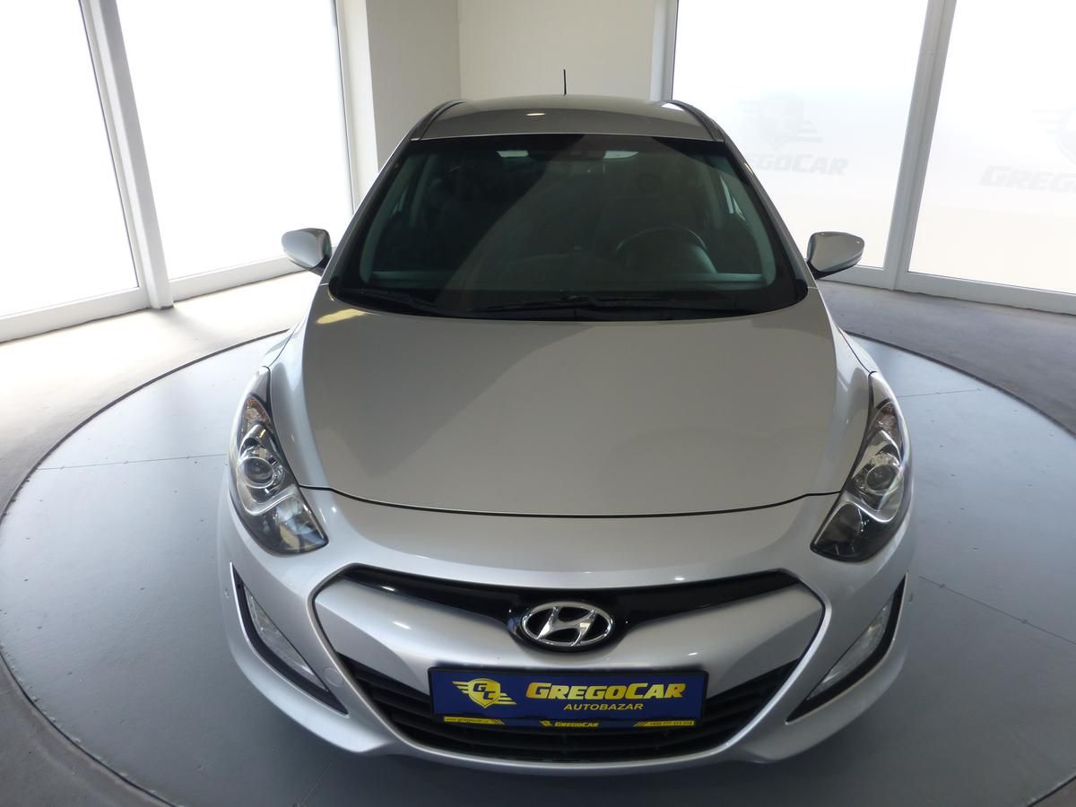 Hyundai i30, 1,6CRDI*ALU*KLIMA*VYHŘ.SED** - fotka 2