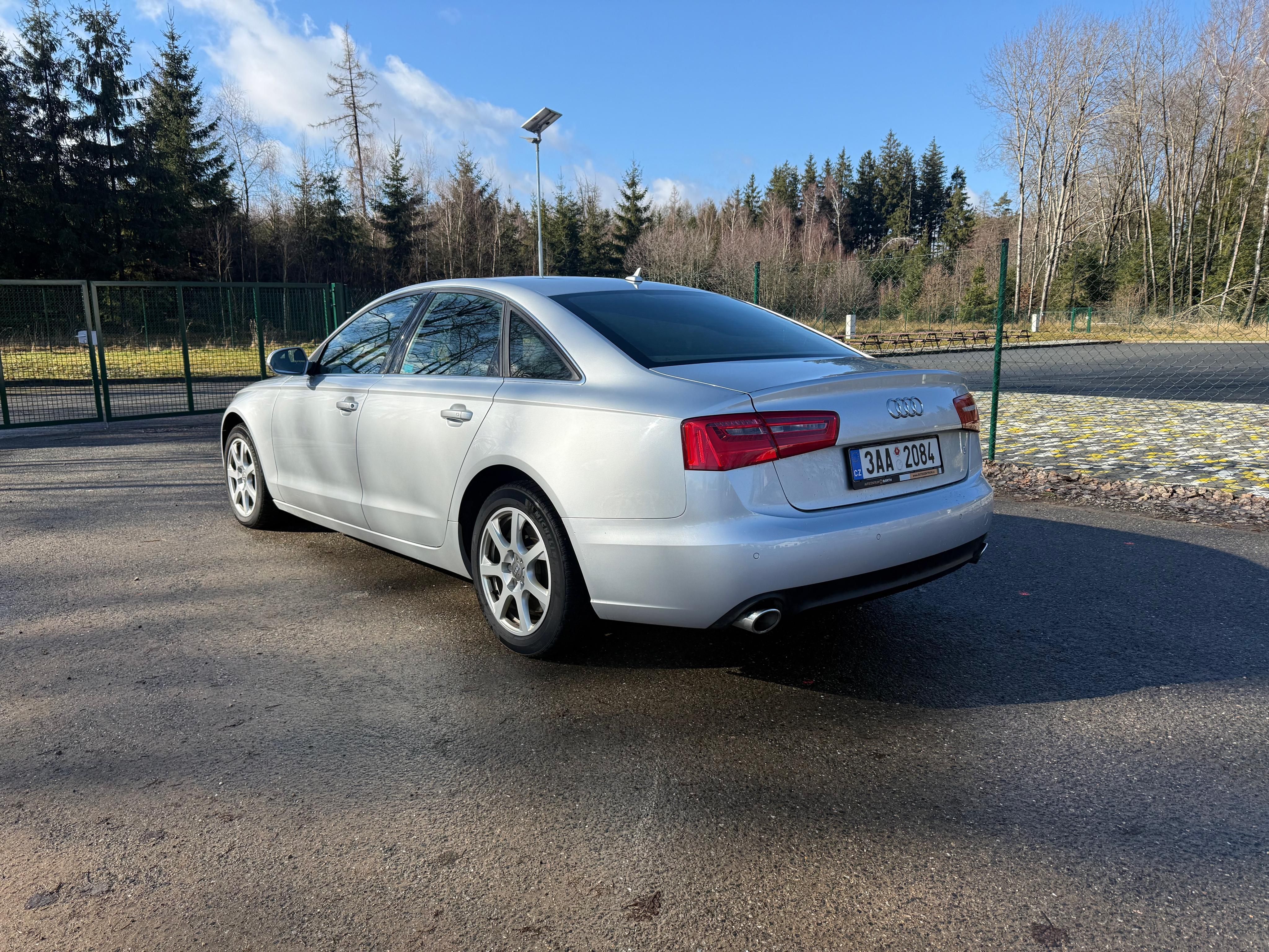Audi A6, 180kW, S-tronic, Qauttro - fotka 5