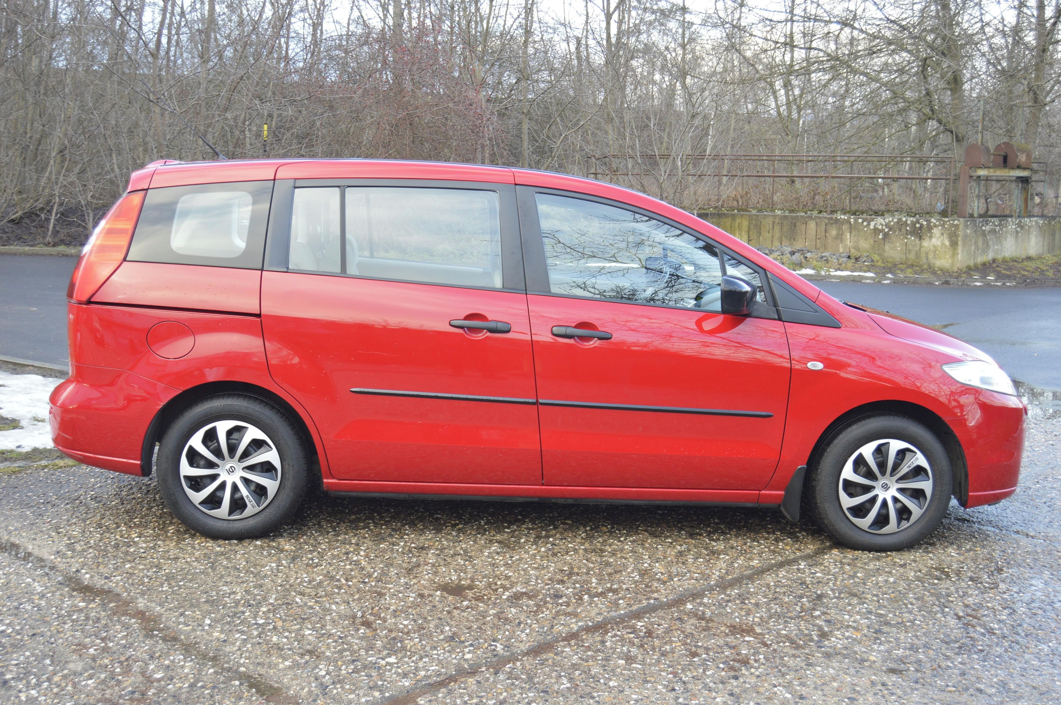 Mazda 5, 1.8 BENZIN 85 KW * HEZKÝ STAV - fotka 6