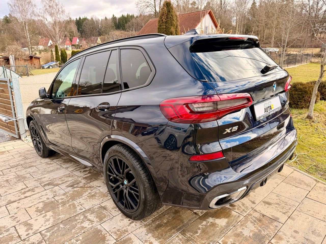 BMW X5, XDrive 30d M-Paket WEBA-ČR-TZ - fotka 3