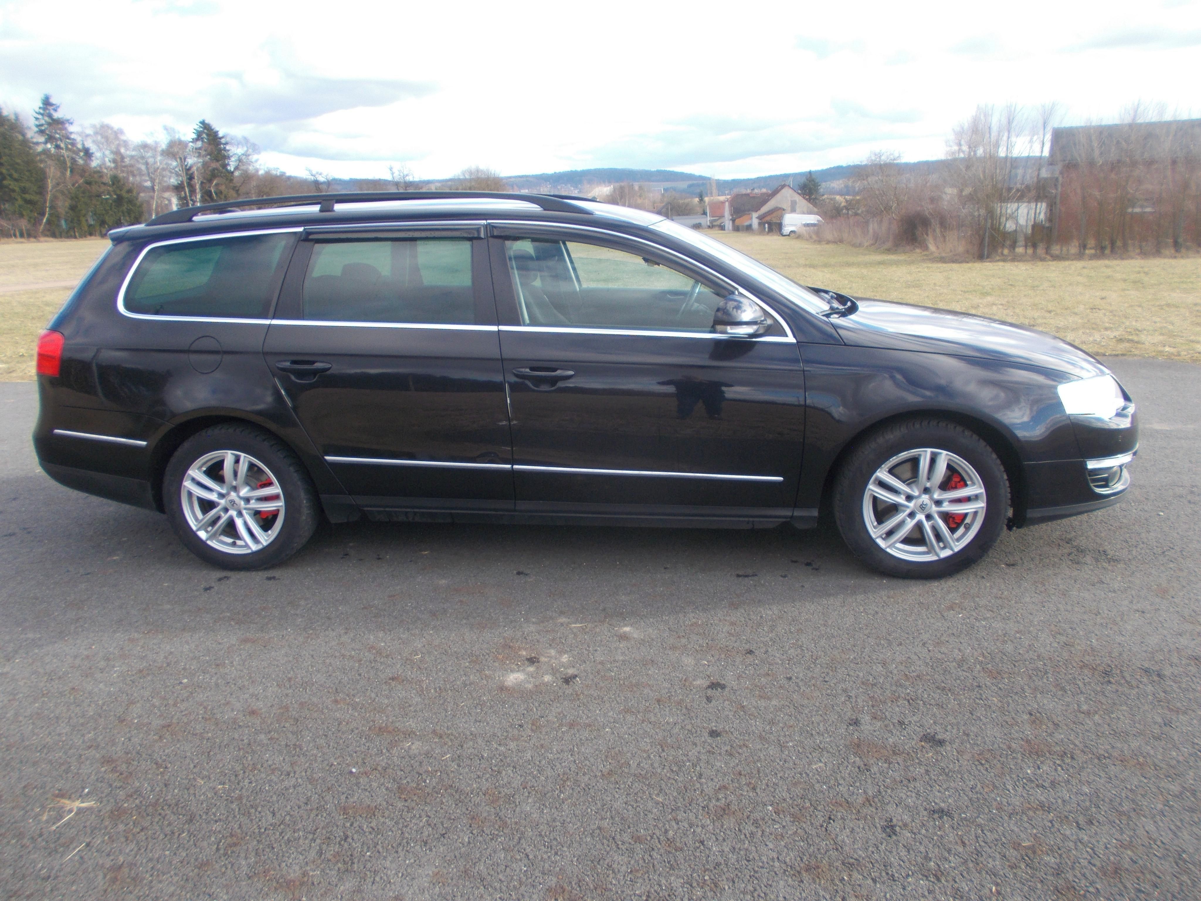 Volkswagen Passat, 2,0TDI dobře servisované auto - fotka 4